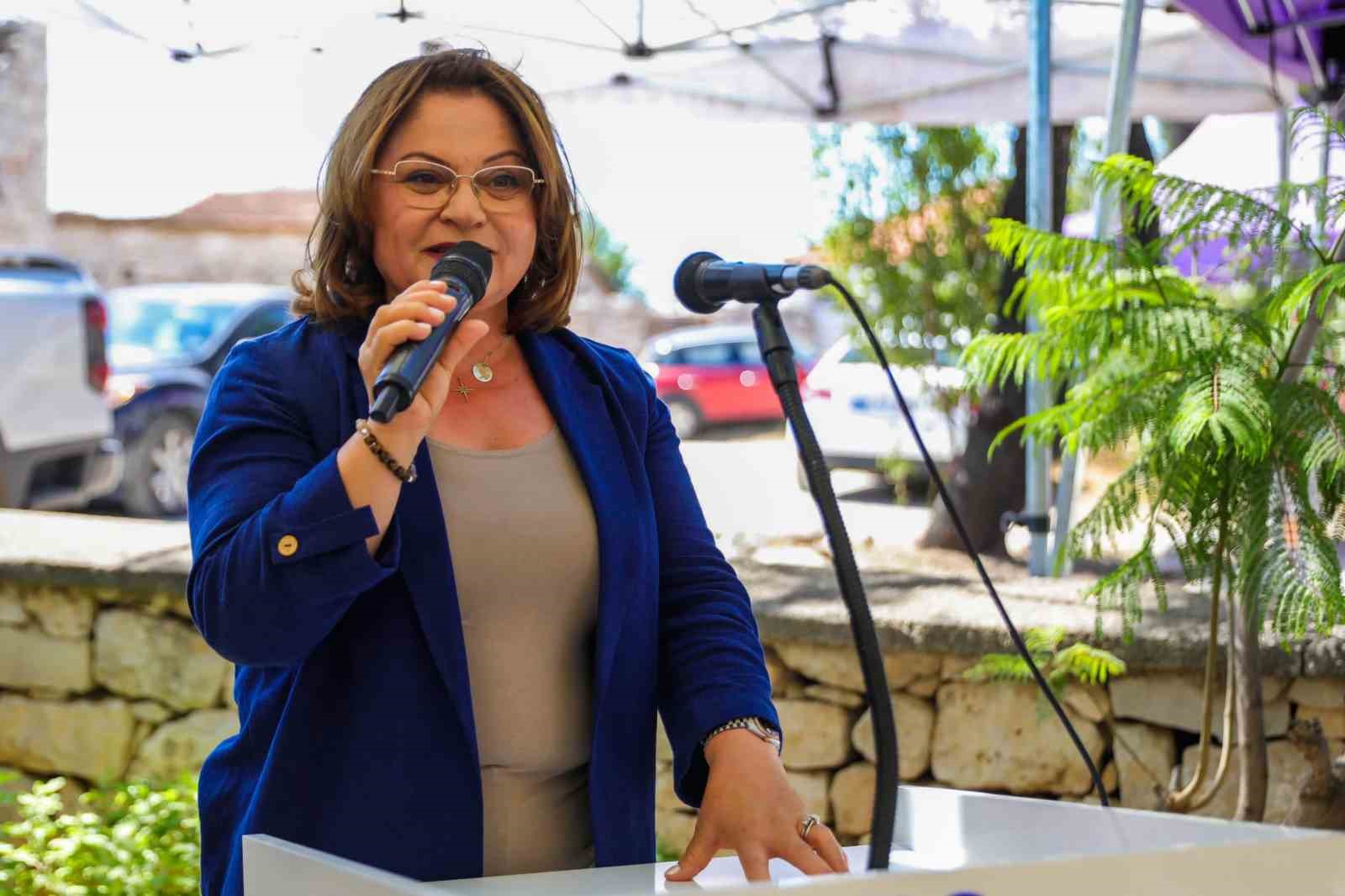 Didimde Miletos Felsefe Gunleri Basladi C87C35B31A25D915A1Ae2Ad8A20368Cf