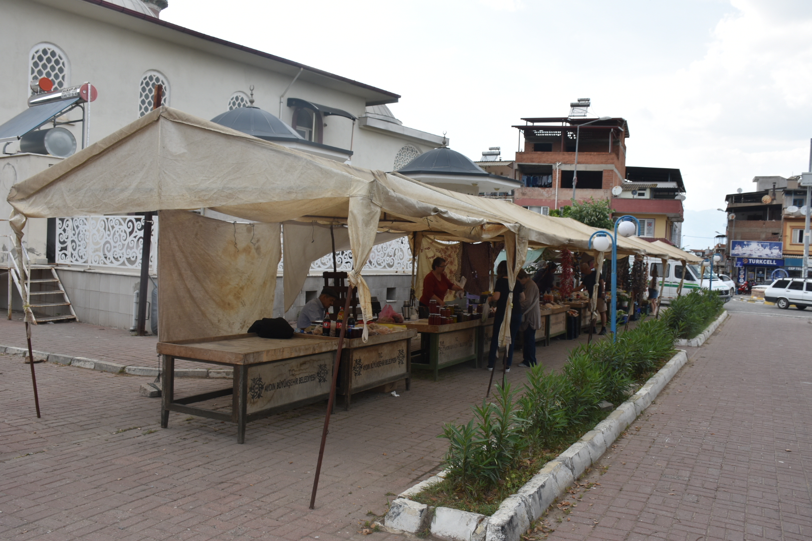 Hem Dogal Urunler Uretiyor Hem Yenipazari Tanitiyor 574004 5A51E6C12B0A874124A16C865117775A