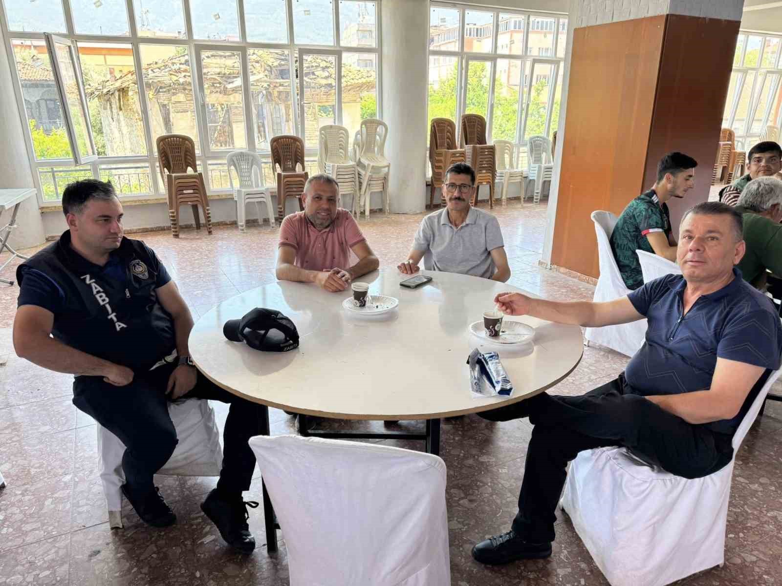 Karacasu Bayramlasti Vatandaslar Bir Araya Geldi 320Eadf2B5D884510D45F008317Afd43