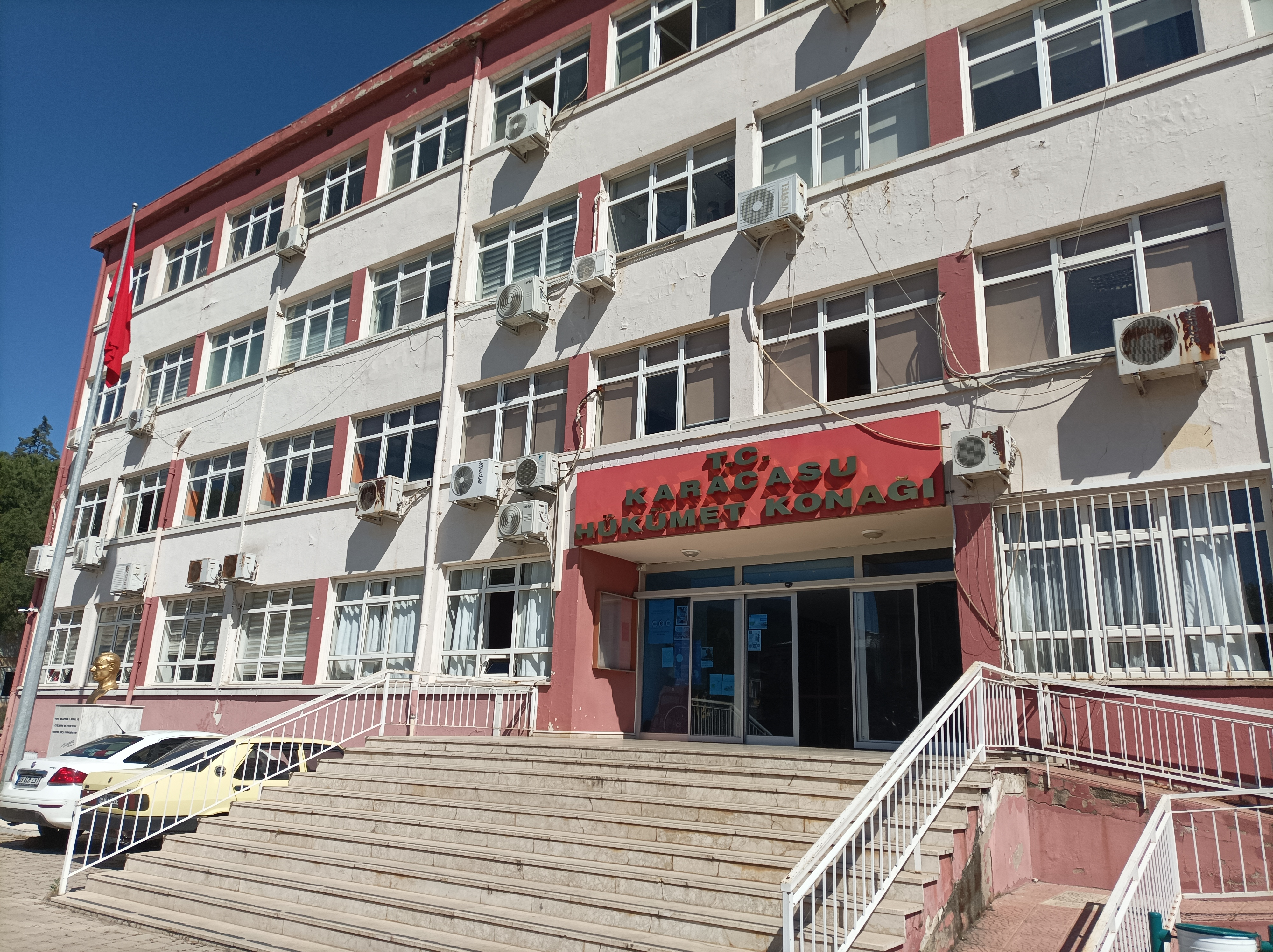 Karacasu Eski Kaymakami Hayatini Kaybetti 576986 27Fcd7Fbc8Aaa23D4D98Bf70070380Aa