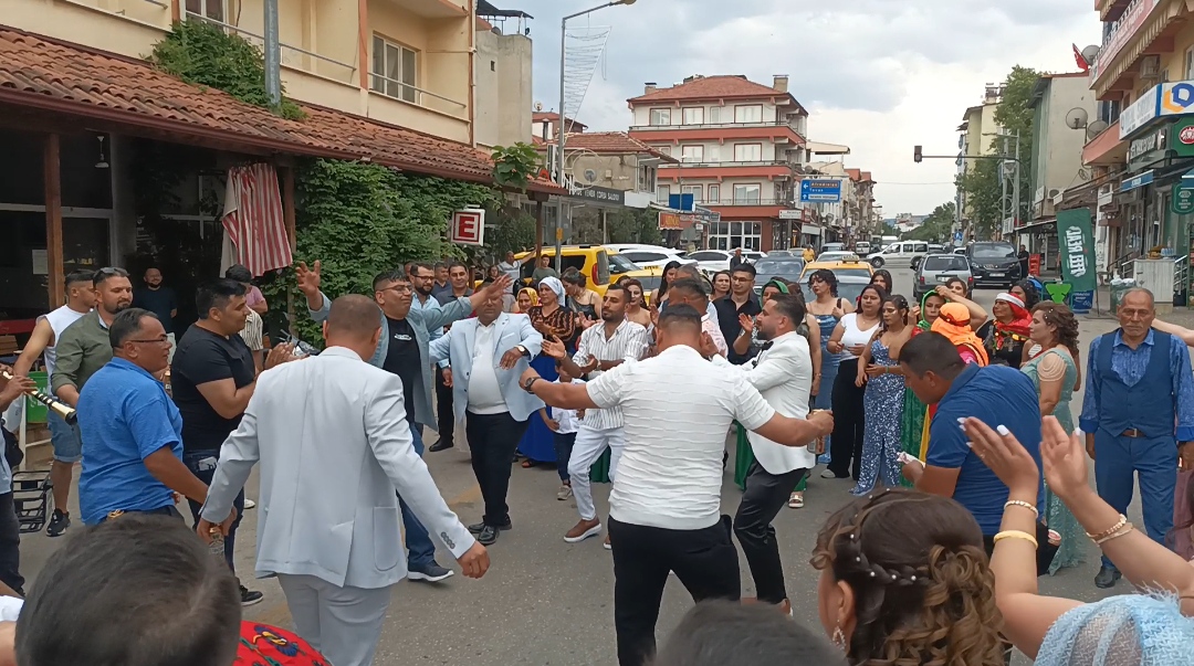 Karacasuda Atli Davullu Zurnali Sunnet Korteji 574008 8Fcab1B1A85Dcdca983875122Afbaaff
