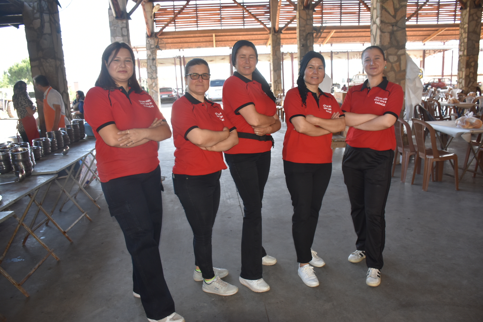 Karacasuda Dugun Yemeklerinde Cicek Gibi Hizmet 579393 76808996828Cca661Dc3F42Fad07232E