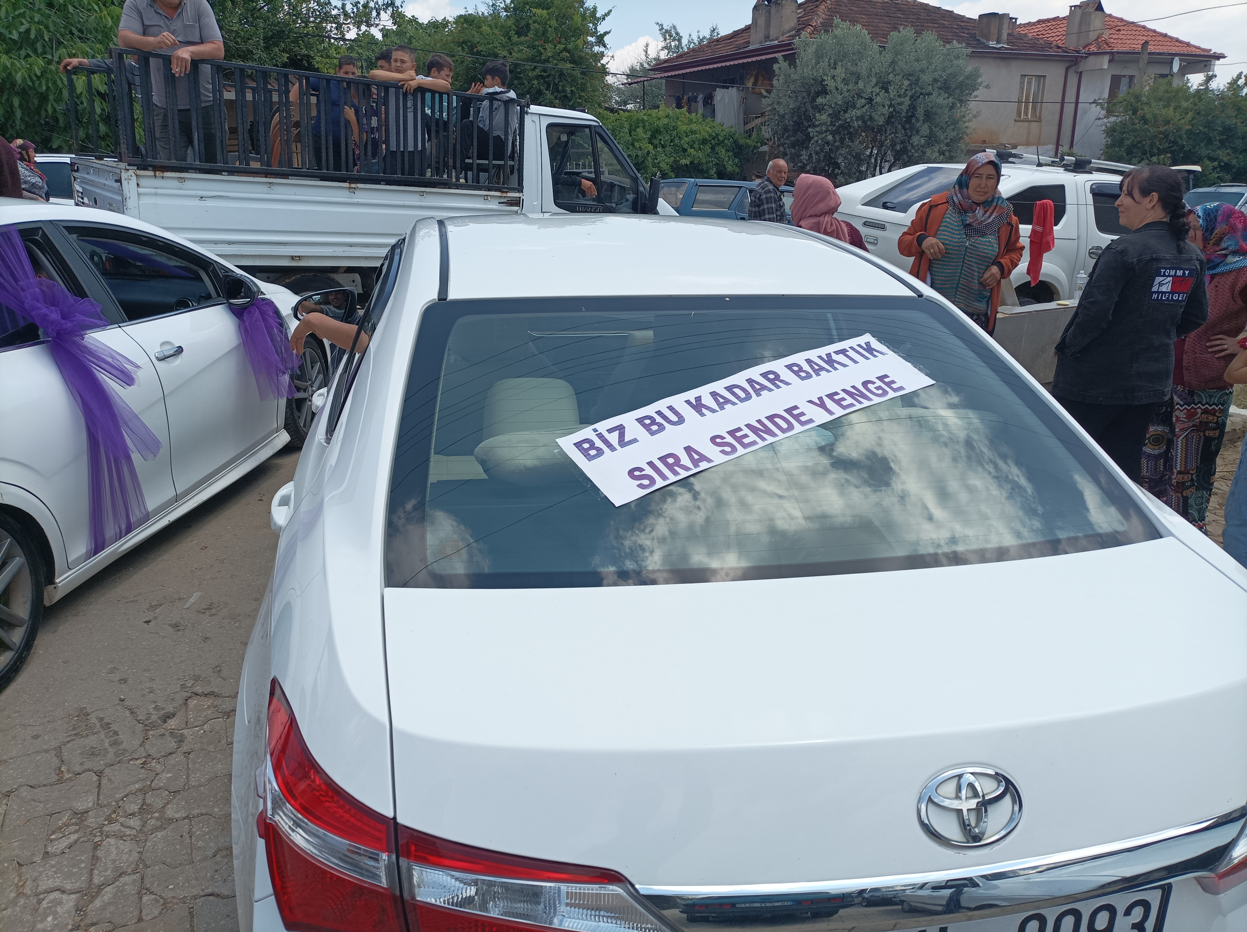 Karacasudaki Koy Dugunlerinde Esprili Mesajlar No Piyasa Yes Pirasa 575493 81C78E0Ac37855Ff00F1Fcb25900Cdd3