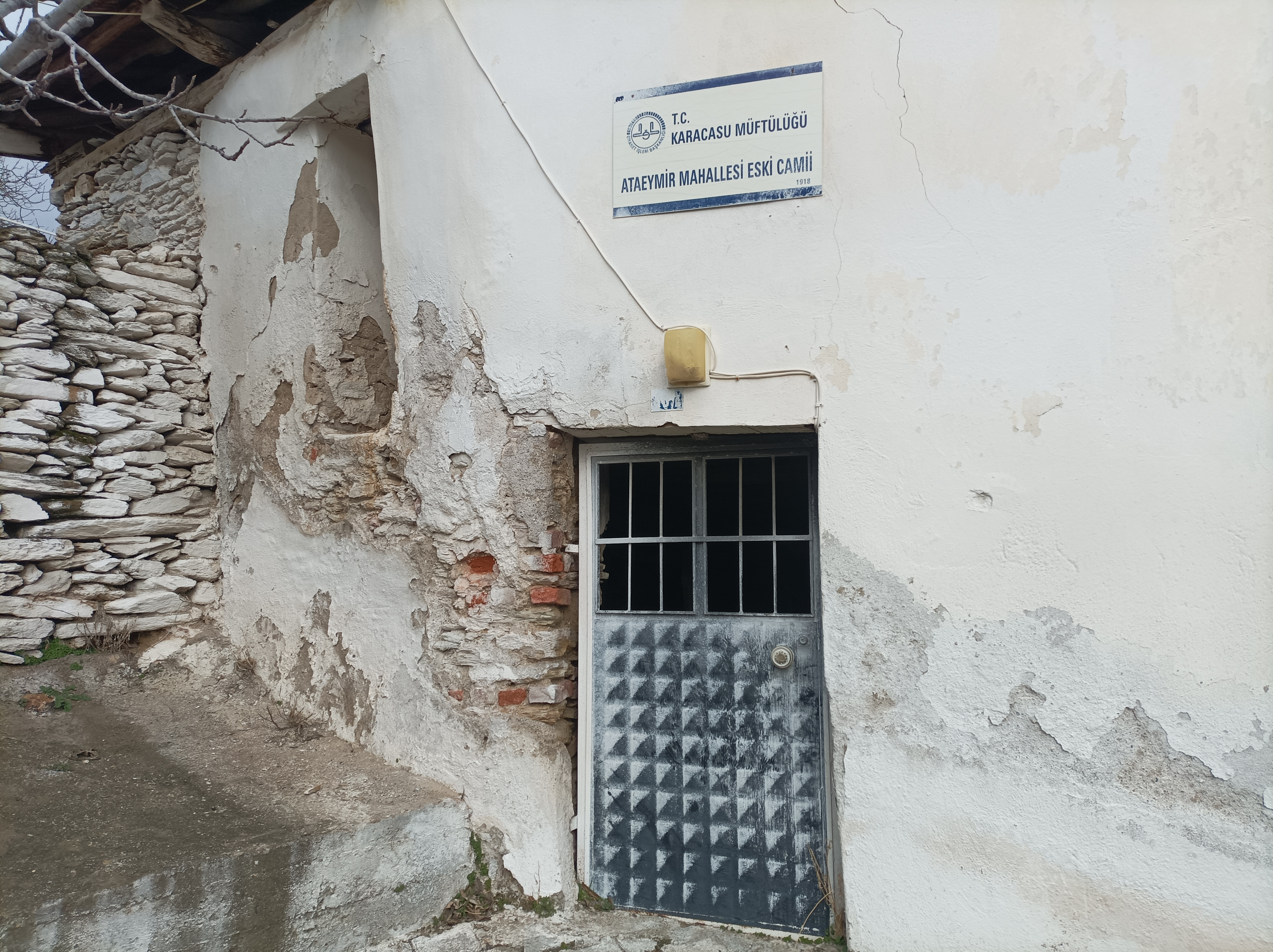 Karacasudaki Tarihi Caminin Icler Acisi Hali 575452 66B0Ad491B4B9528640257Cd8A5280Cc