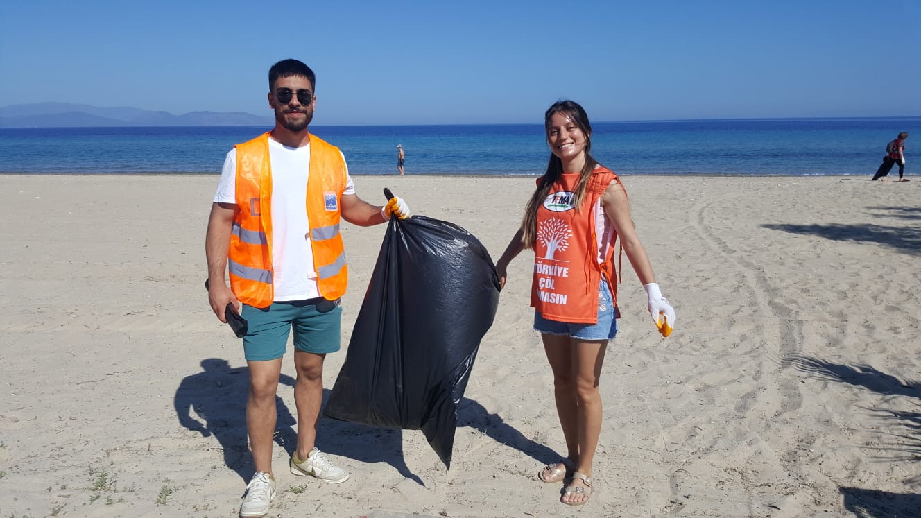 Kusadasi Dunya Cevre Gununde Tek Yurek Oldu 573285 47201737Df0Df814Db26Ac3B09198F88