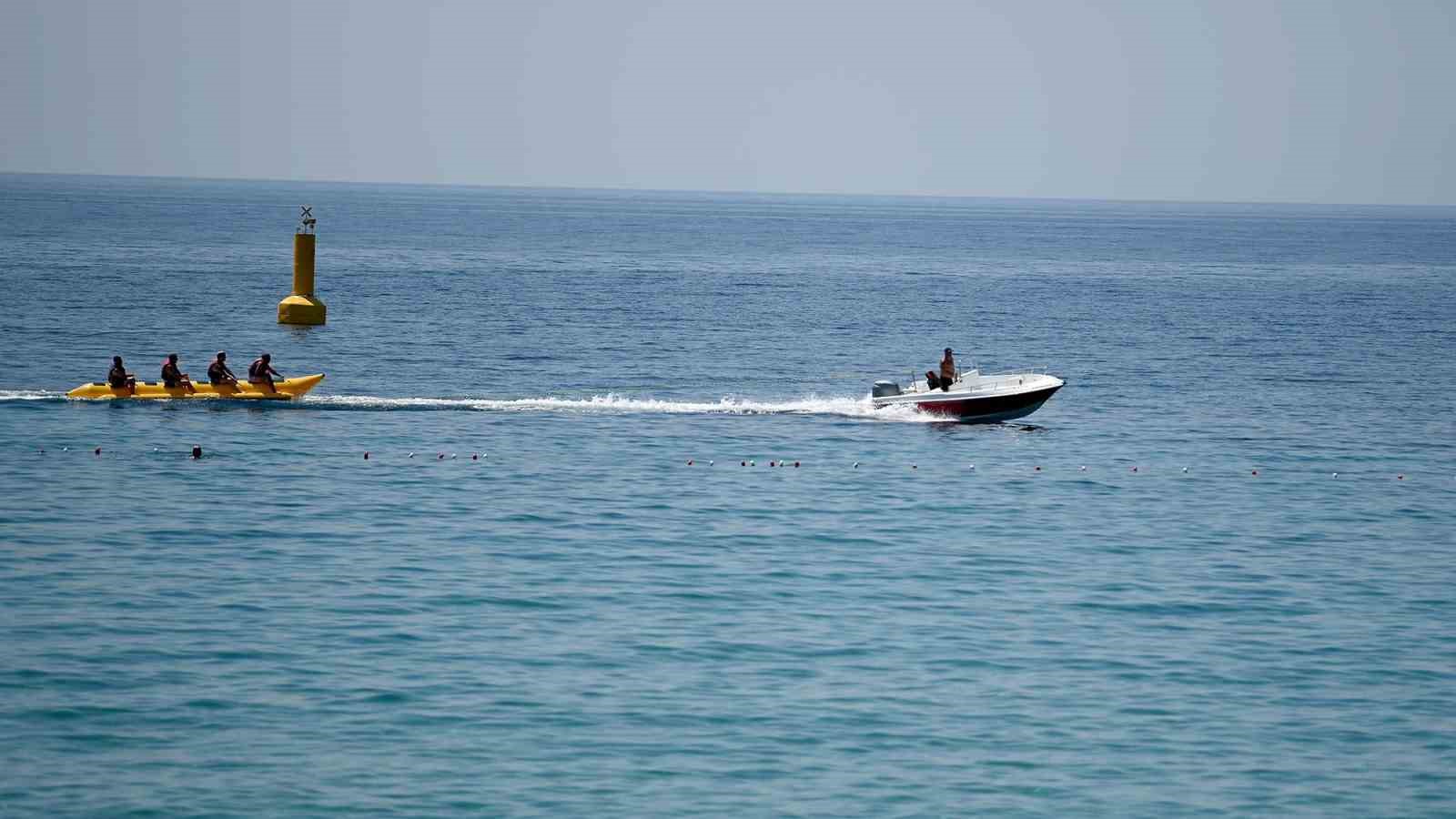 Kusadasinda Sicak Havadan Bunalanlar Plajlara Akin Etti 20Ecc84C5065Ce313D8C82Ea75A5Bb80