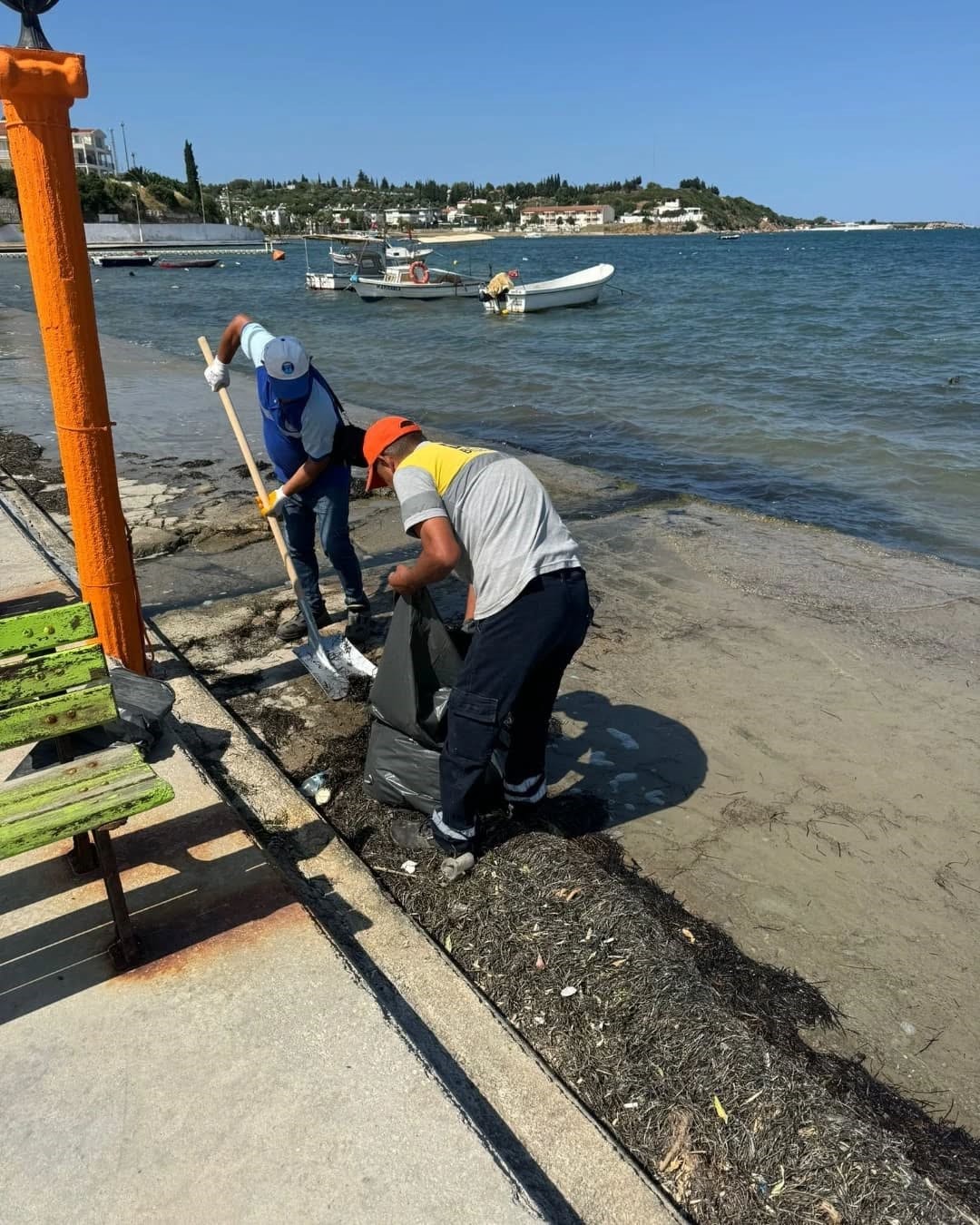 Mavisehir Sahili Temizlendi A6636195D56482015199E306213D56E5
