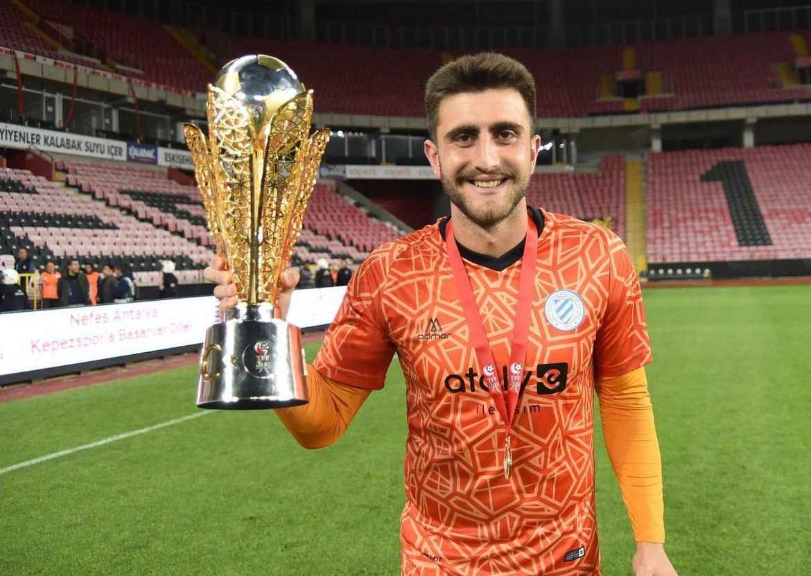 Naz Naz Transferde Gaza Basti 7 Oyuncu 579577 C8Ff55A0E27Cab341C88B07C14Deb720