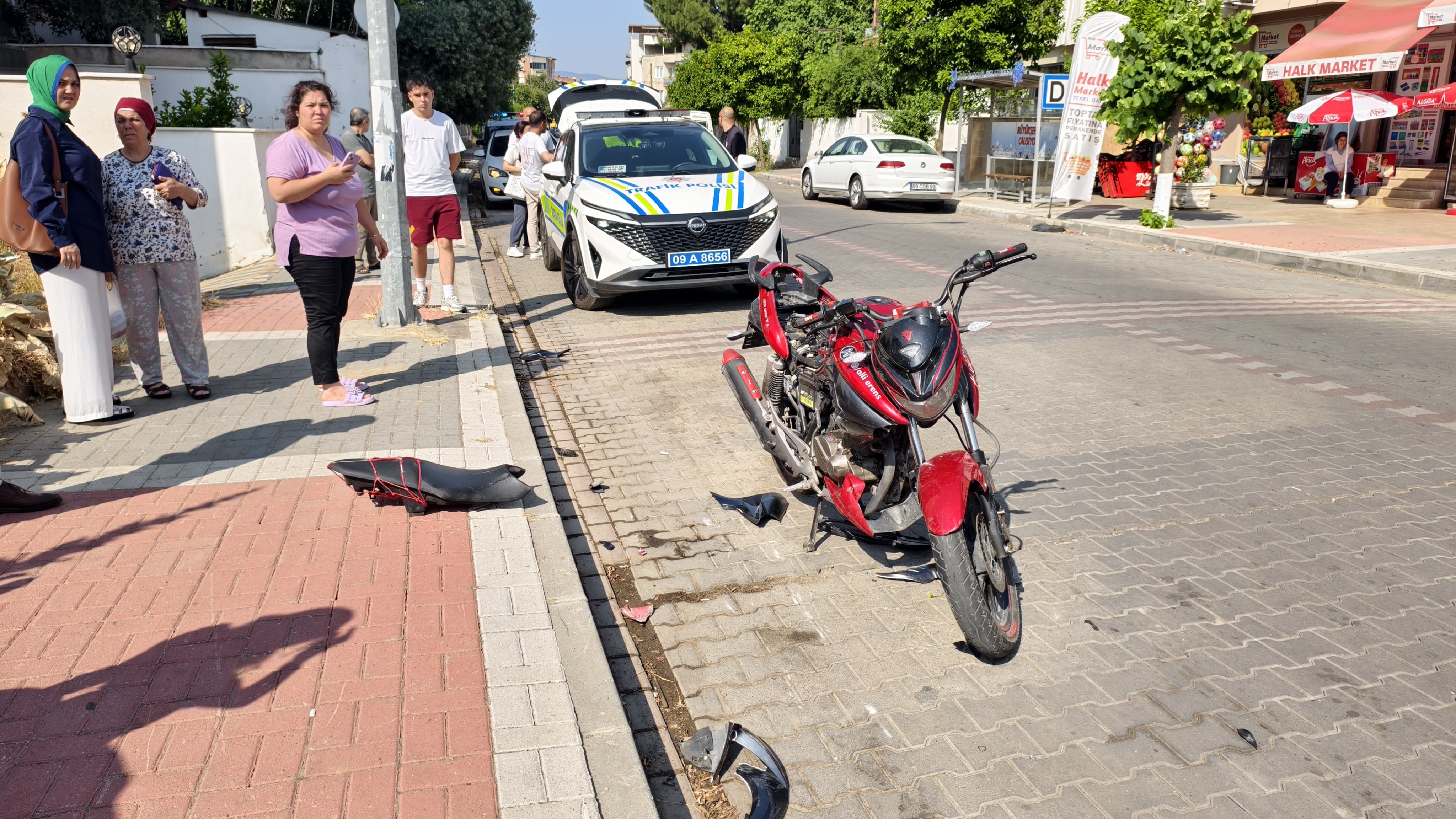 Nazillide Kaza Motosikletliler Yaralandi 2 Yarali 574013 6D7C2C66191A43Bc885Cf367A84A0041
