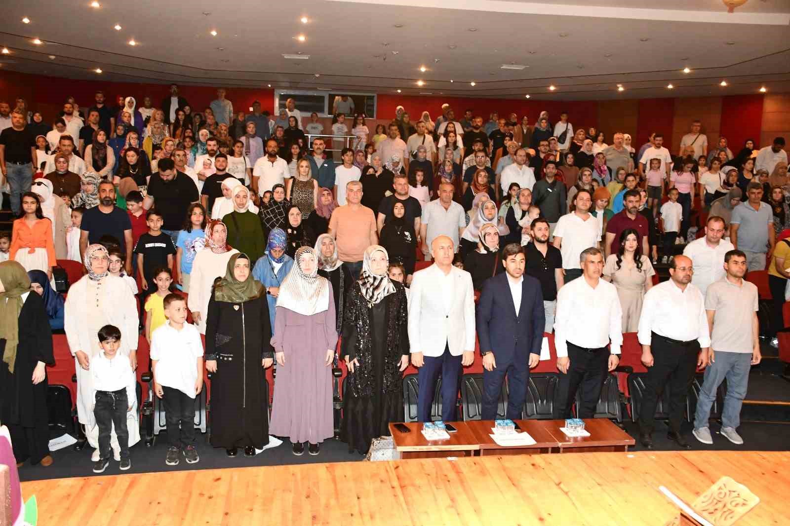 Nazillide Miniklerden Yil Sonu Programi 28742F9F5314928279A4B514F04C6571