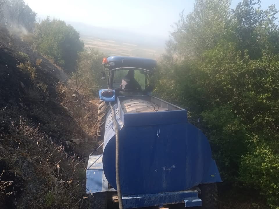 Zeytinlik Yangini Korkuttu Ekipler Seferber Oldu 574405 2Bf16554Ddcdc54202990222Ae8Dc88F