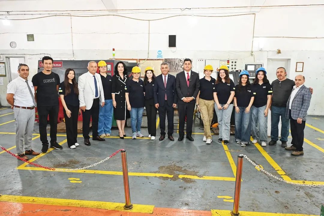 Aydin Sanayisinde Kadin Gucu Artiyor 585537 De1D9B11847Cad743Efd116F38Daec2C