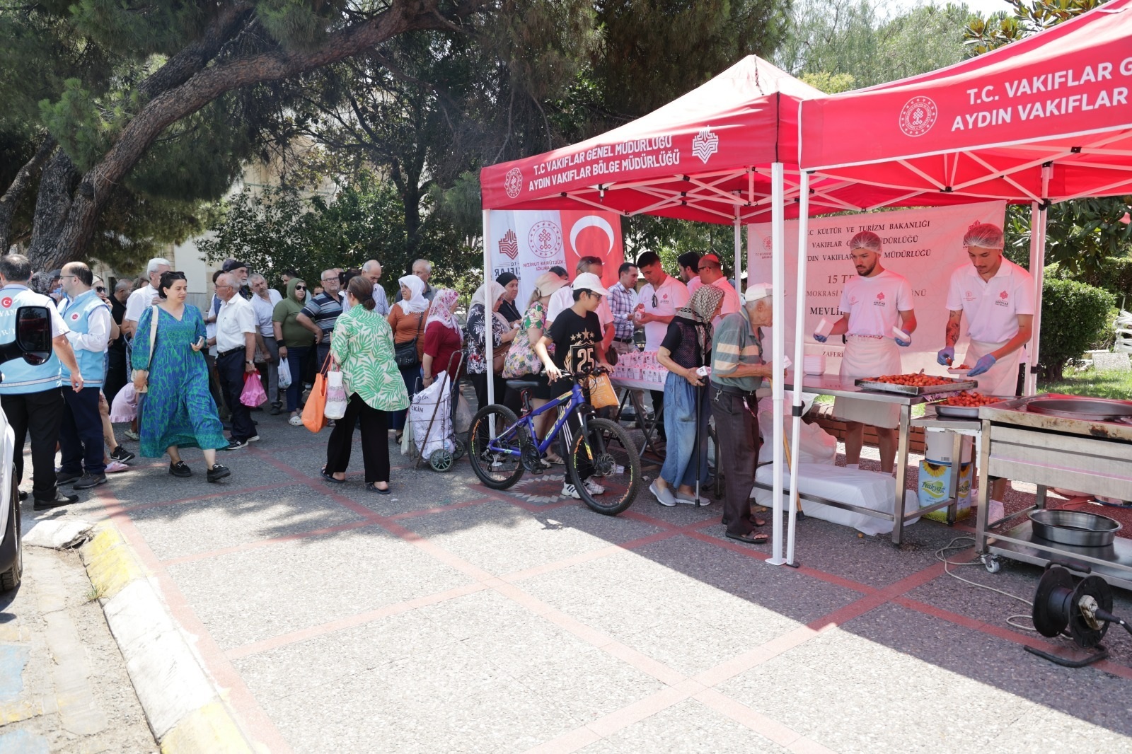 Aydinda 15 Temmuz Sehitleri Dualarla Anildi 583800 Ed83A30A059E97A5452A82F294D8Ab3F