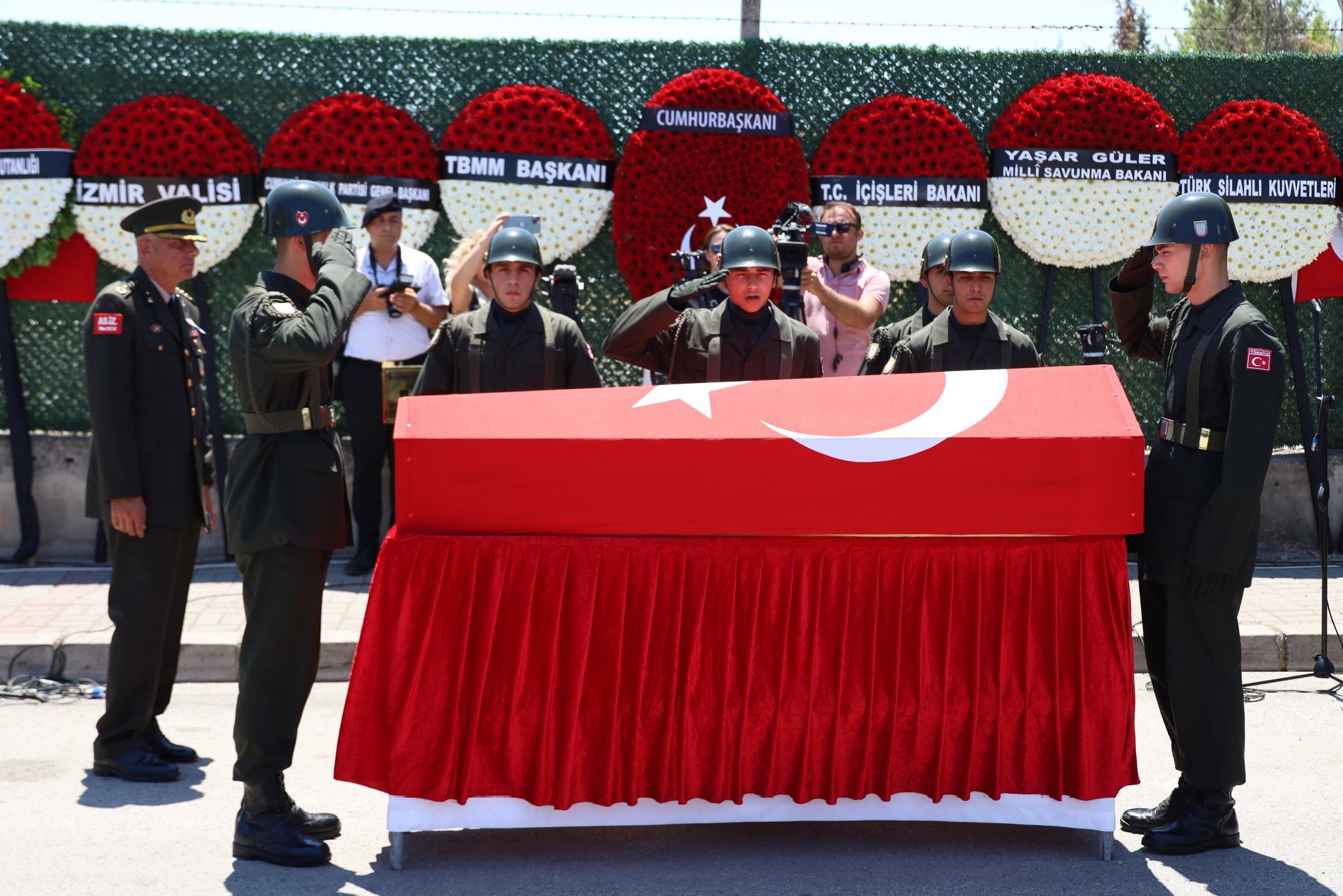 Aydinli Sehit Ustegmen Ege Akara Veda 581962 8Ffcfecebd20Ec83740D6E5382C860A8