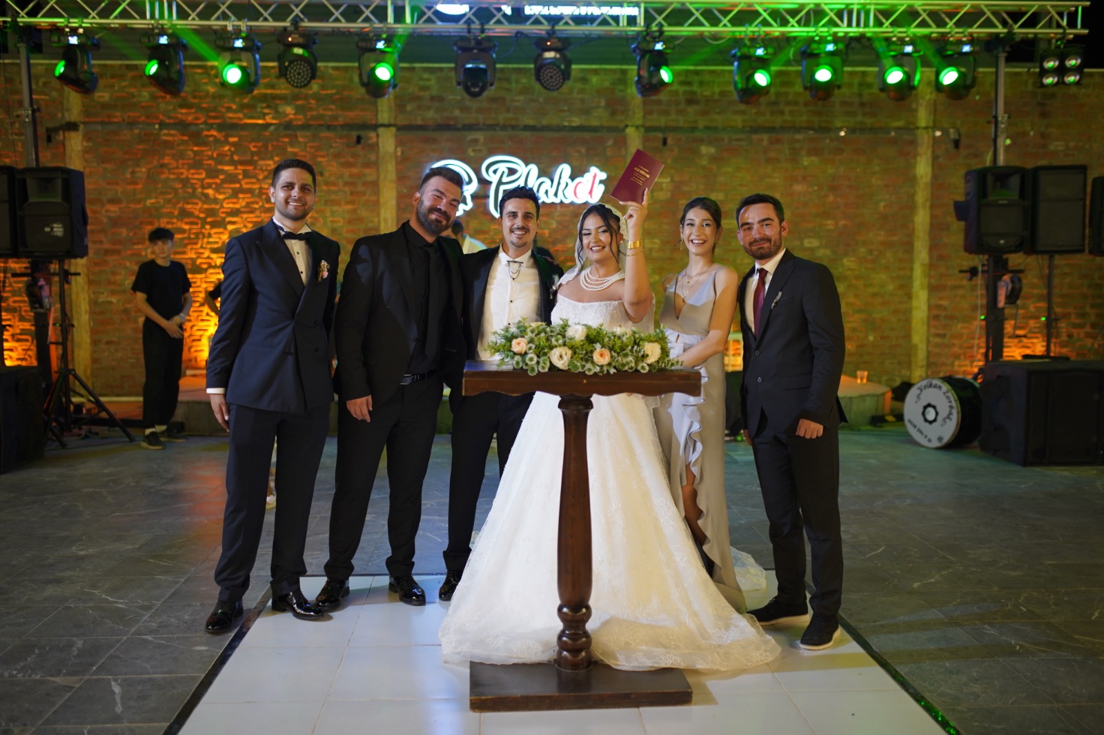 Celebioglu Ve Baykal Ailelerinin Mutlu Gunu 580357 Ff006Ebf3472Ea9D0299A61F6C360B43
