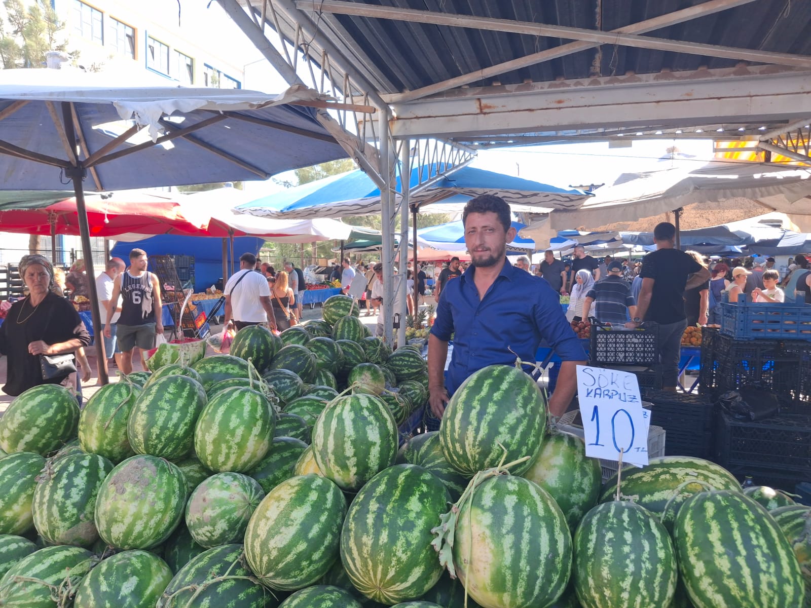 Chpli Meclis Uyesi Sabah Tezgah Acip Ardindan Meclis Uyeligi Yapiyor Ozel 580679 12A5F6942B49B07Fd3Ac0E343846Acfc