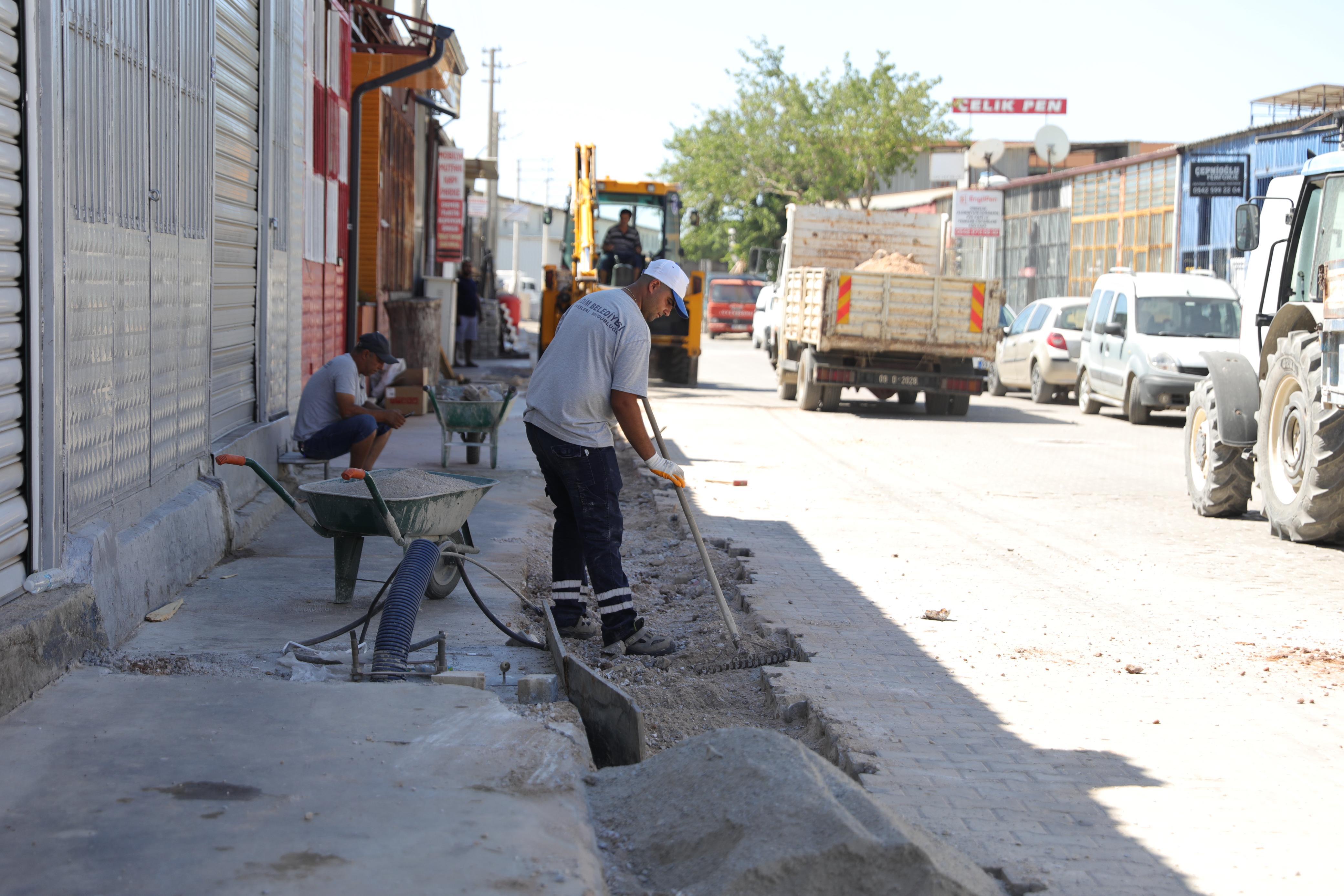 Didim Belediyesinden Sanayide Yol Calismasi 582298 C0Fa10E325308F81F95382E91A60A8E8