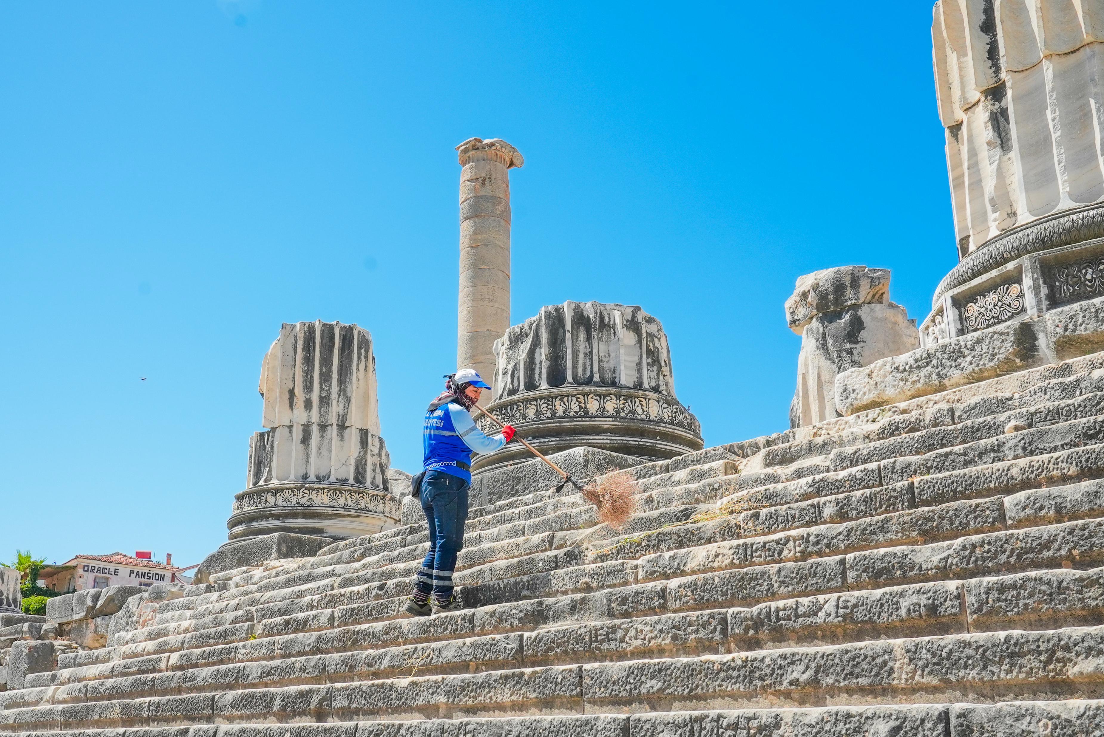 Didim Belediyesinden Tapinakta Gece Ziyareti Calismalari 587187 E1D77587C6F2Ea9E8522A1073412Fd74