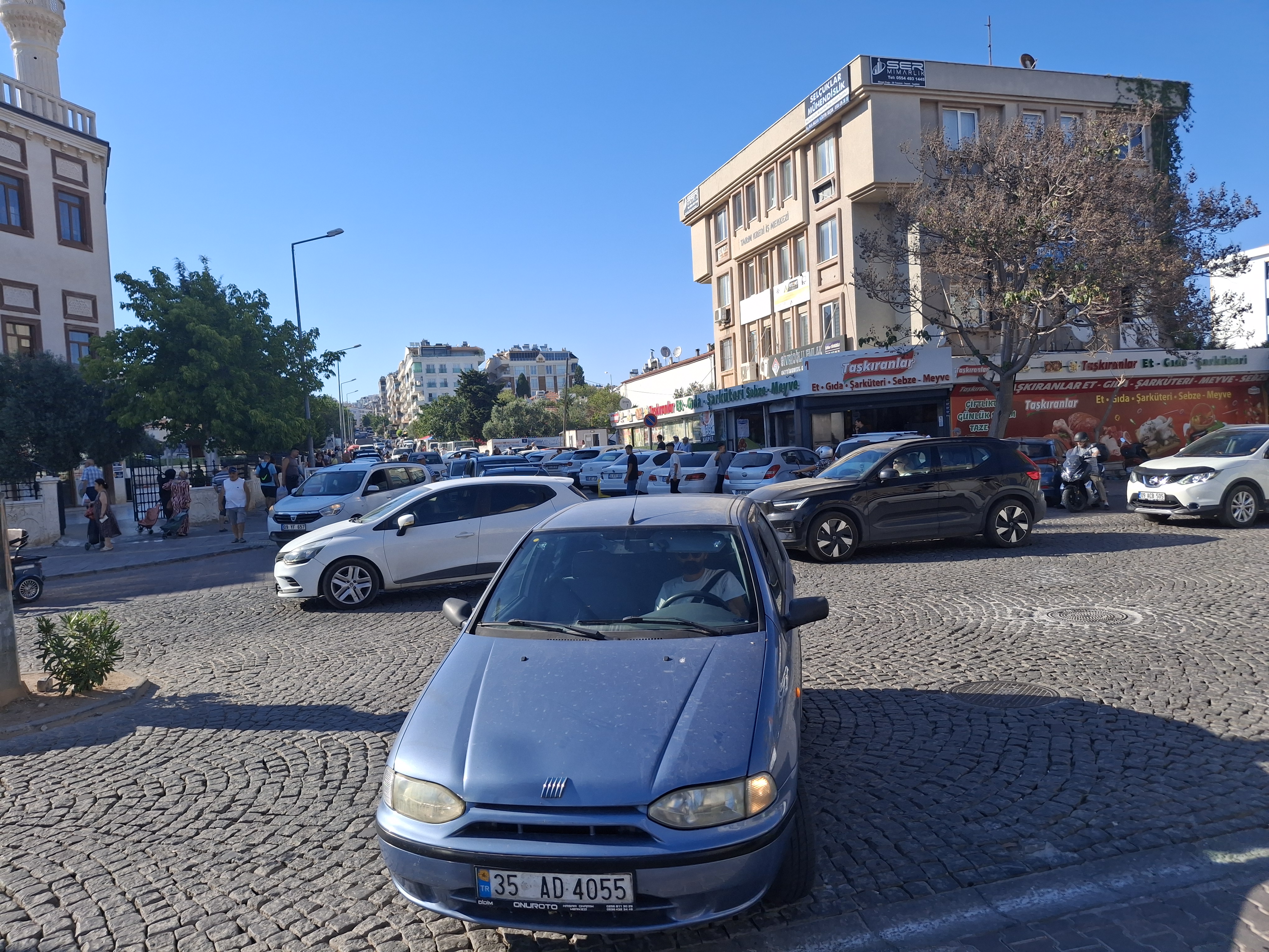 Didimde Trafik Yogunlugu Pes Dedirtti 582325 7Cbb93004C36B2C98Fc4B824Ee701981