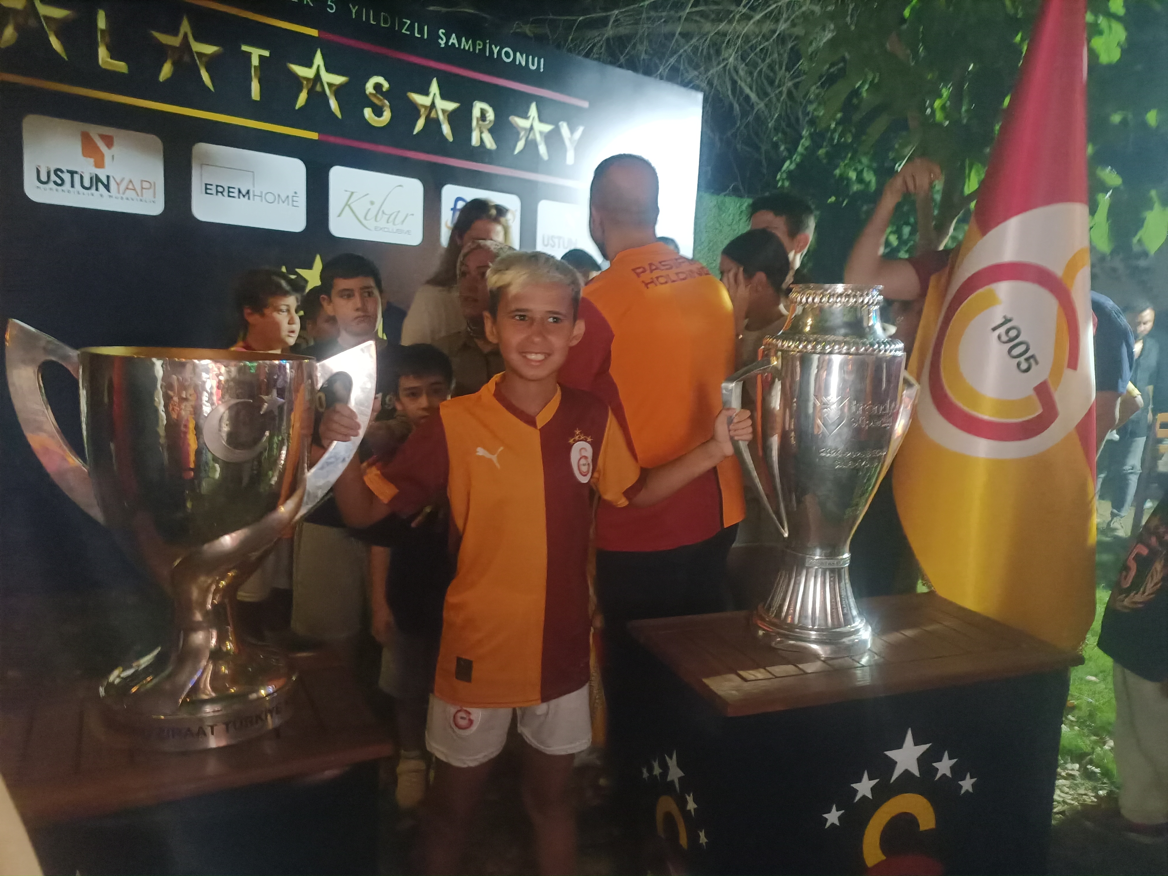 Galatasarayin Cifte Kupasi Aydina Geldi Sari Kirmizililar Ani Olumsuzlestirdi 582037 A4E6Eb88Fa75Bd01Bd2231A03192034C