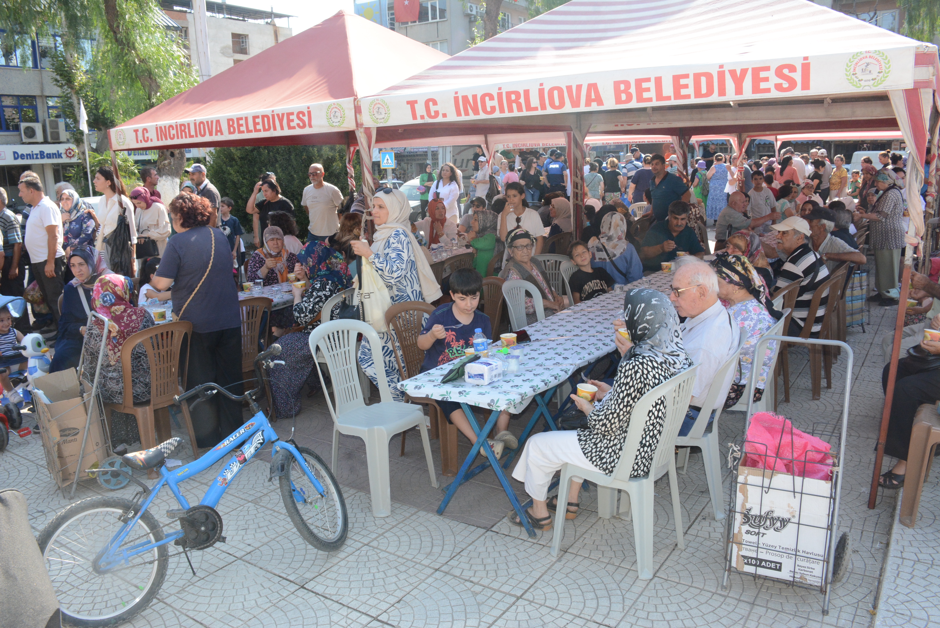 Incirliovada 5 Bin Kisilik Hayir Vatandaslardan Asure Hayrina Yogun Ilgi 582925 5F665Ba36582F12F806283240C866F0C