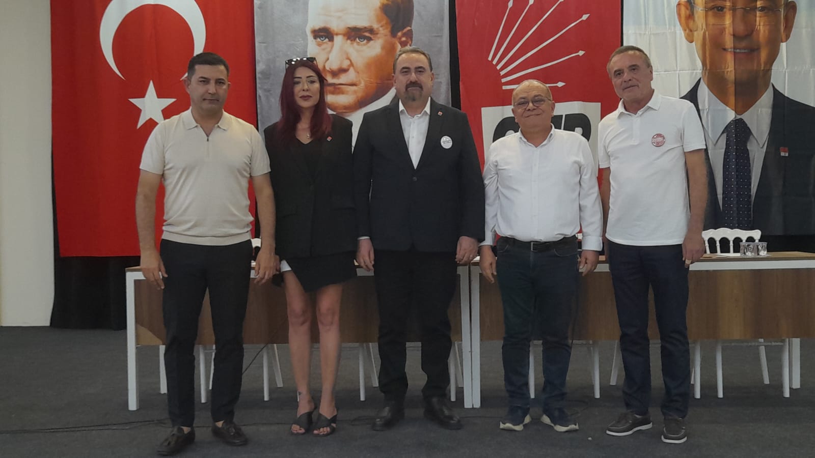 Iyi Partiden Istifa Eden Gocmen Baba Ocaginda Rozetini Takti 584698 0Cd443847Eab5B962055F63925B39E34