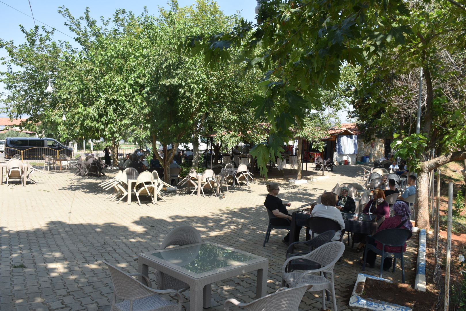 Karacasuda Yaylaya Gitmeden Yayla Havasinin Adresi Ucurum Park Aile Cay Bahcesi Acildi 583090 31C83C19E966Fd2Abd807Bd163598F46