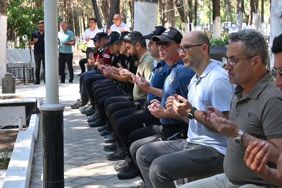 Kusadasinda 15 Temmuz Ruhu Yasatiliyor 75B378A6A235D3E0Cf0B6Cfb79F0608D