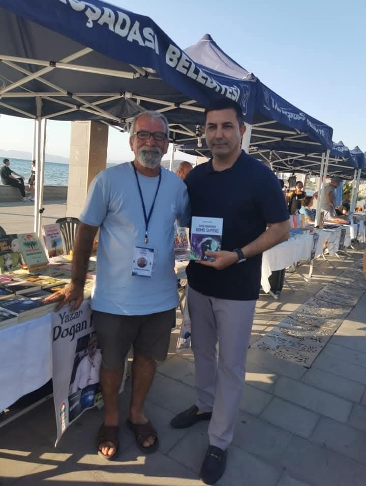 Kusadasinin Usta Kalemleri Senlikte Okurlariyla Bulustu 582941 66Da0B006A069Fcc93A1994Ccee133C2