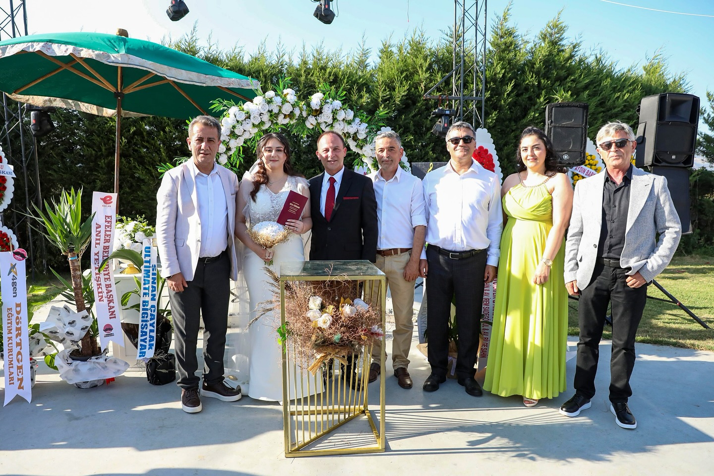 Siyasetcilerin Dugun Mesaisi 583237 11591D38D37A4597Cd327D12421F52D2