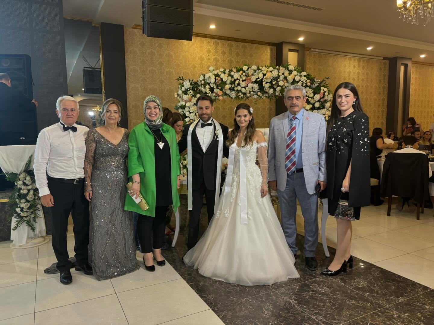 Siyasetcilerin Dugun Mesaisi 583237 59B47E38B71B20B044557D4D82B9Cdbb