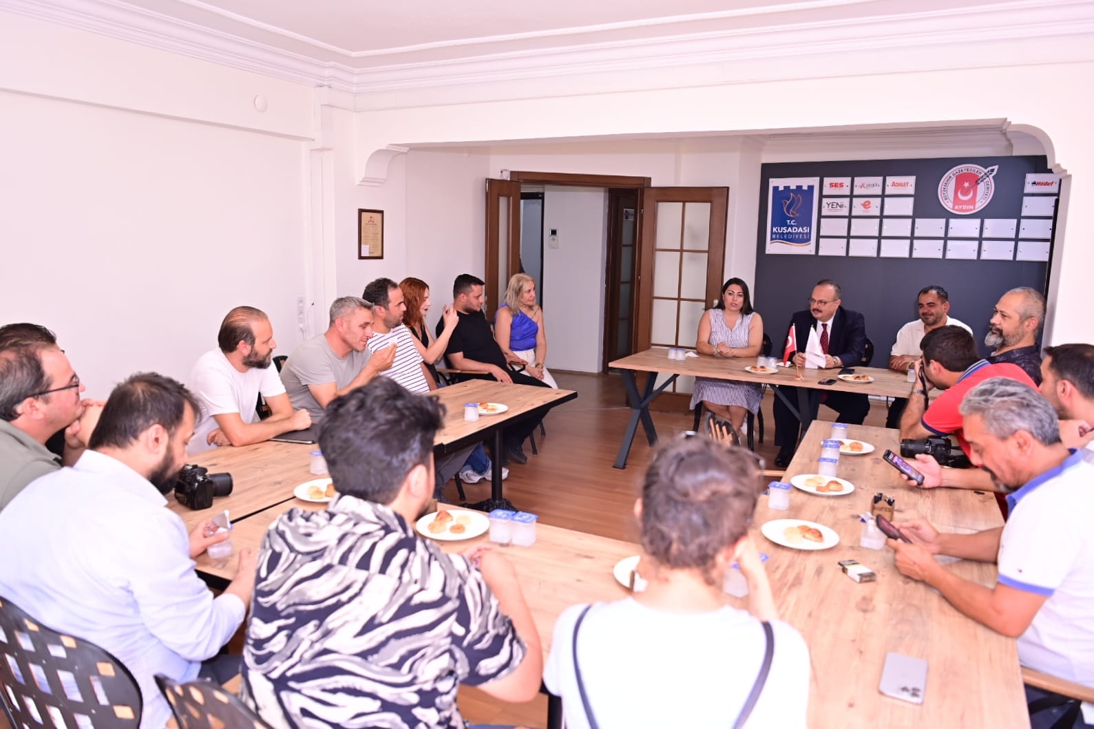 Vali Canbolattan Abgcye Iade I Ziyaret 582634 A2Ace44C7Af5E369378Bb385Ddc92679