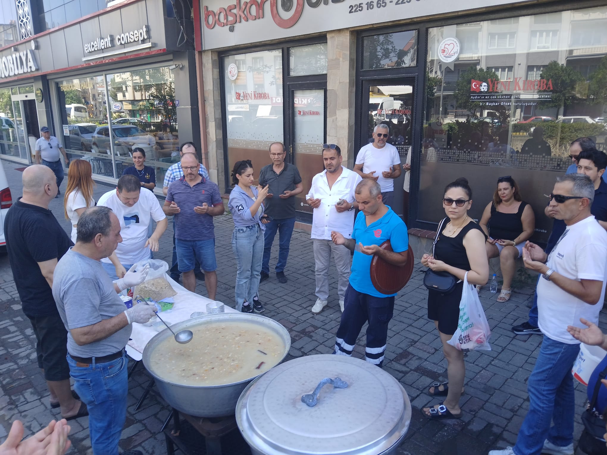 Yeni Kirobadan Asure Hayri 582023 D1F5B5E7589Eba3A7Ff8Cdb8Bf34D45E