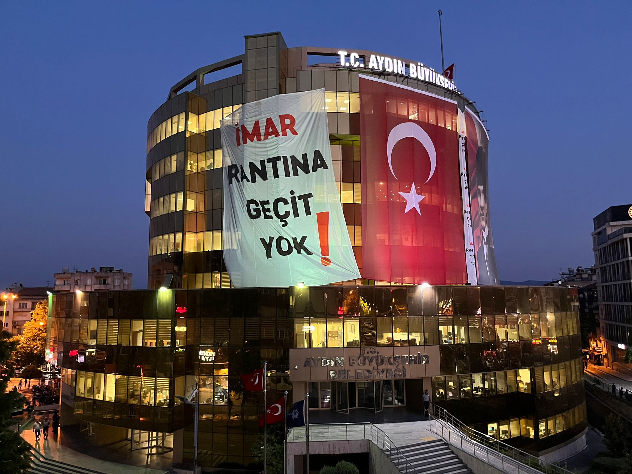 Aydin Buyuksehirden Dev Pankart Ranta Gecit Yok 592147 28A5455F7A369A365E47Fba9A713C9A0