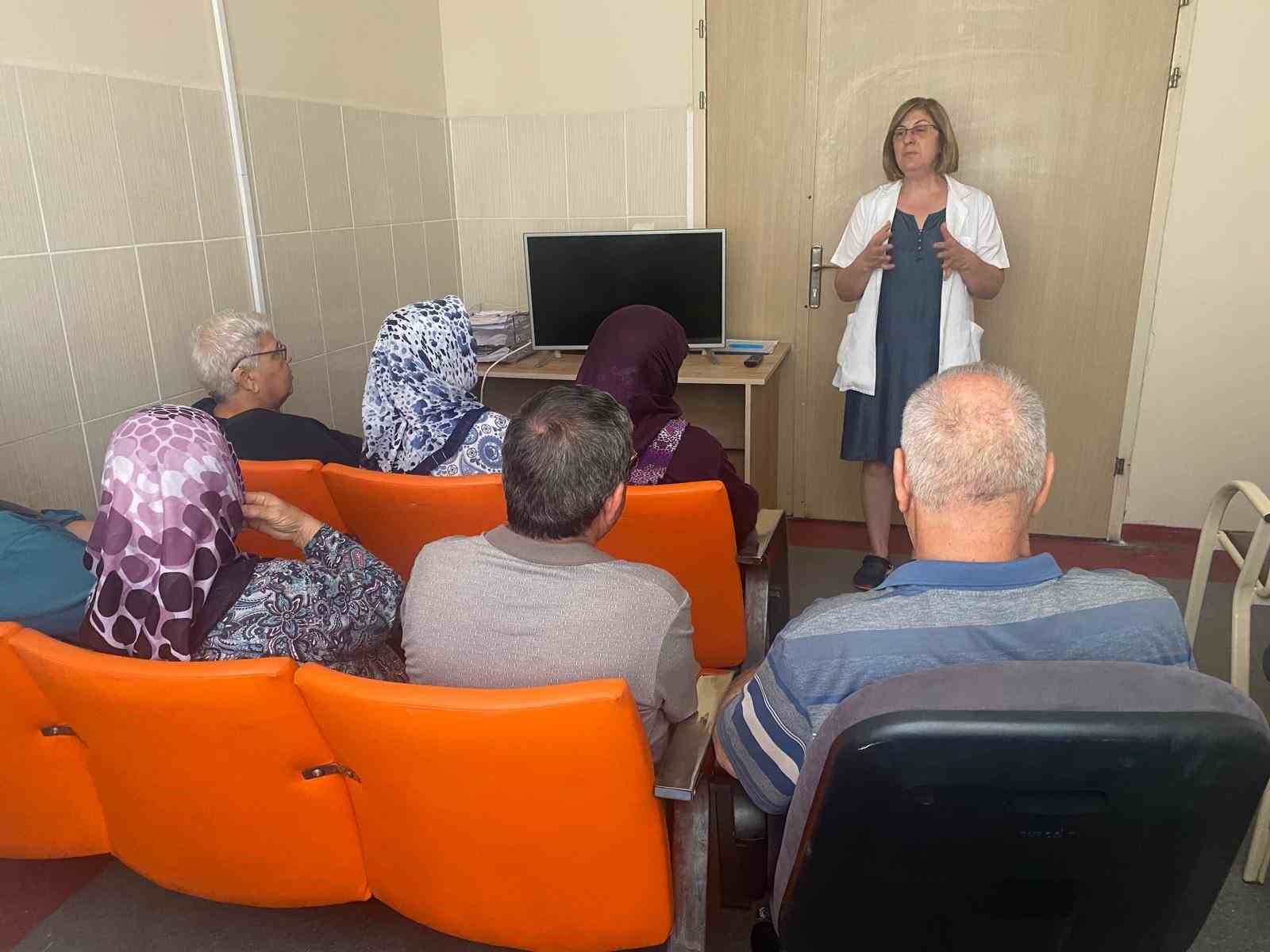 Aydinda Diyabet Hastalarina Egitim Verildi 07Dc4075Eccd13Fa558Ec0192Dff5248