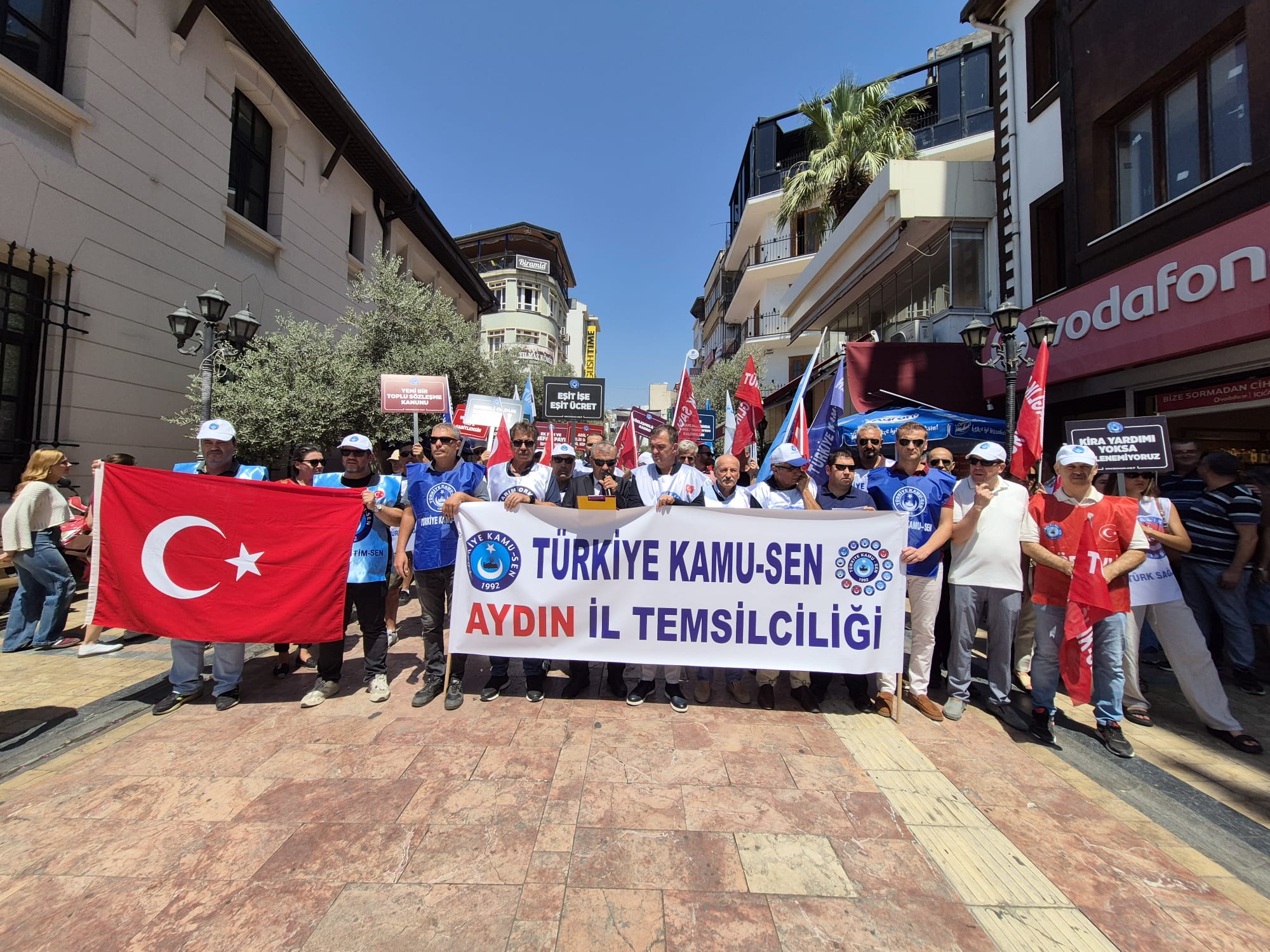 Aydinda Memurlar Is Birakiyor 591820 7Cf11257C787D69B339E17F9F7A6B141