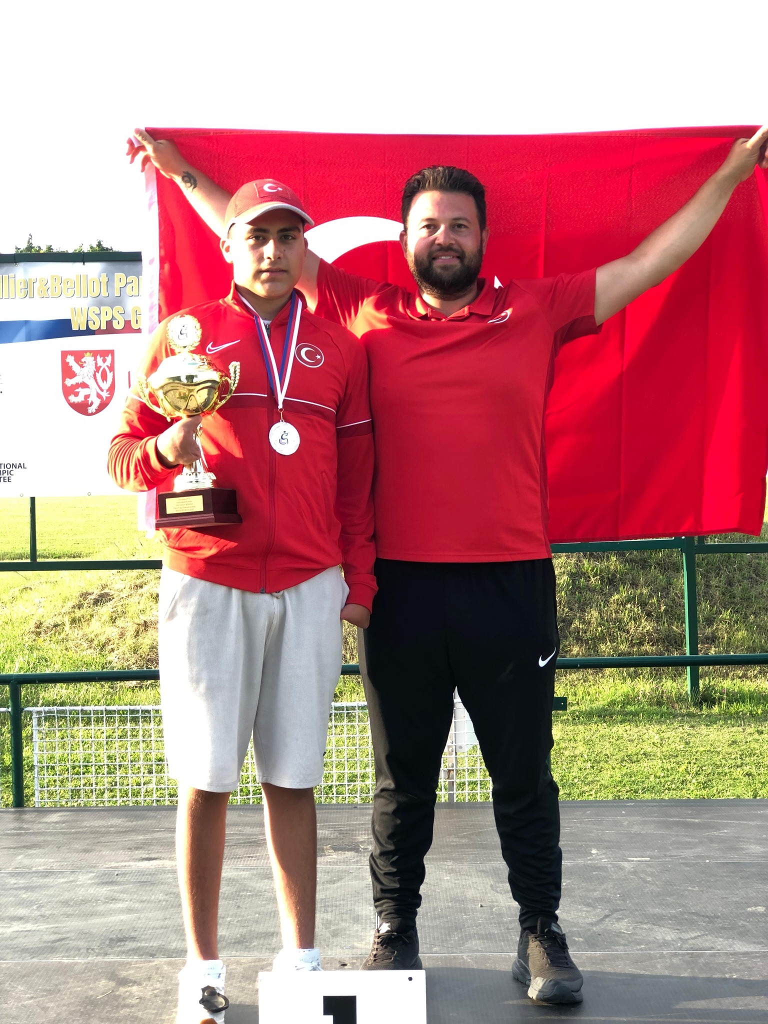 Aydinin Iki Parmakli Sampiyonu Tarihe Gecti 589976 269Eef71Abc81D8D5A17C91F818220Ab