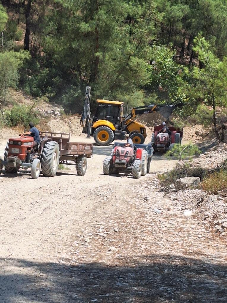 Baskan Ozelden Incir Ureticisine Yol Destegi B508C23581936F16D984Daa3Ff8319Cb