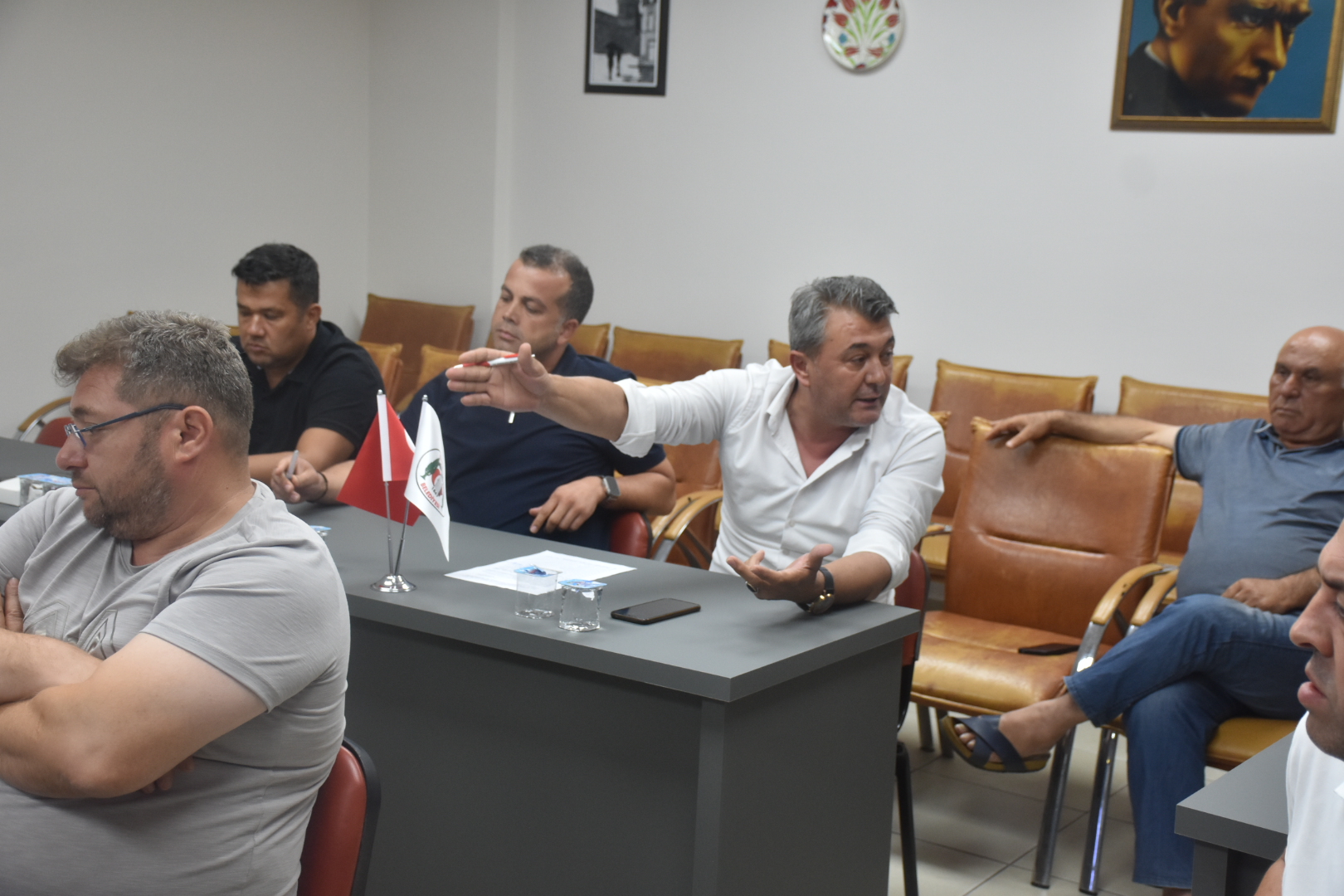 Bir Garip Festival Polemigi 589887 16D632D0B84Ead2F27Ca4F52B07D68B3