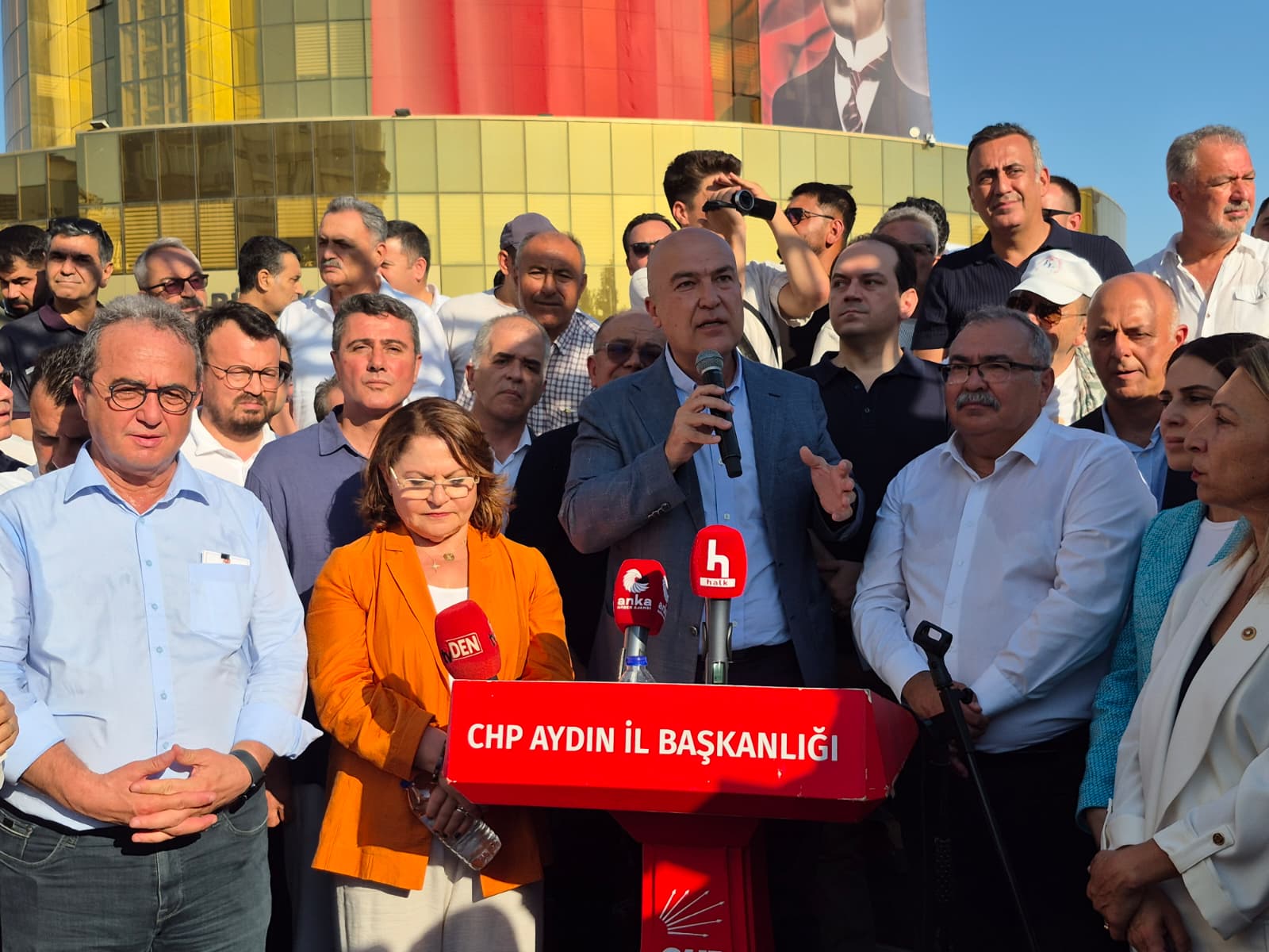 Chp Aydinda Iradesine Sahip Cikti 591213 560F8897B9Cbeda62B5585B222F4E195