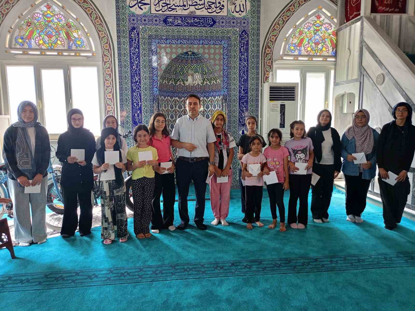 Cinede Yaz Kuran Kurslari Sona Erdi D40603A3Dc1C0779Bcdb27Db16Fb7Fe1