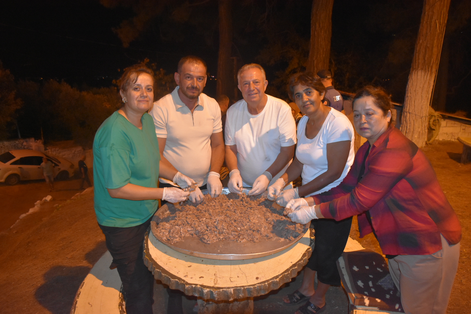 Dedebag Keskek Hayri Hazirliklari Sabaha Kadar Devam Etti Baskanlar Herkesi Dedebag Keskek Hayrina Davet Etti 595395 746F90Afd7D2449Ae3D292D2441Fd972