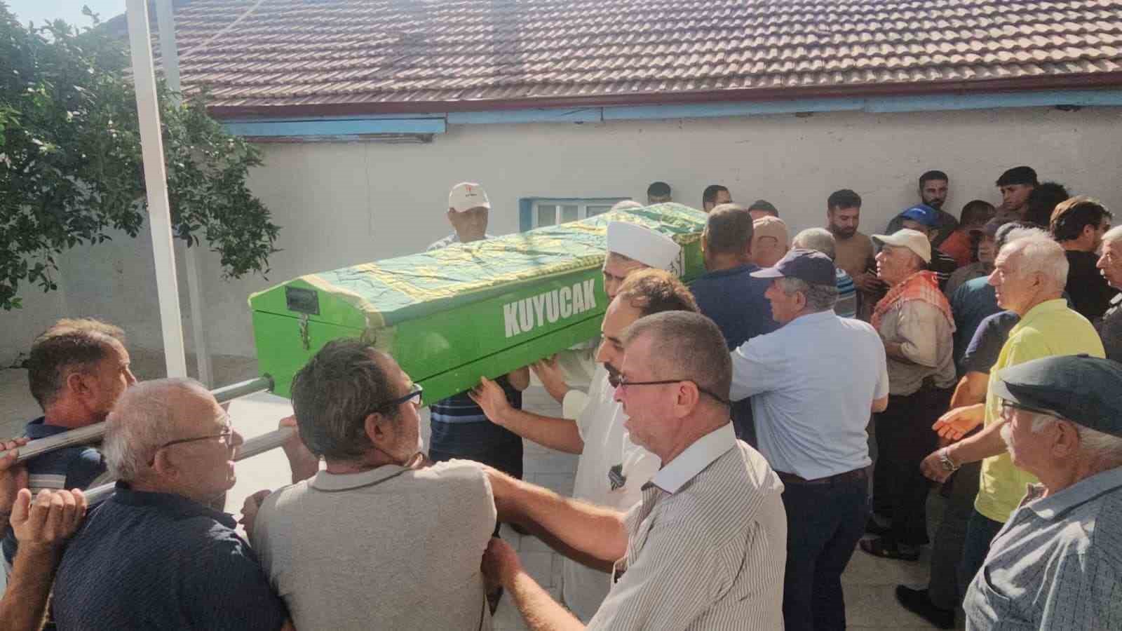 Gocuk Altinda Kalarak Hayatini Kaybeden Ahmet Guney Son Yolculuguna Ugurlandi A6D3Dfe70B3982C1B0841B671B4199E4