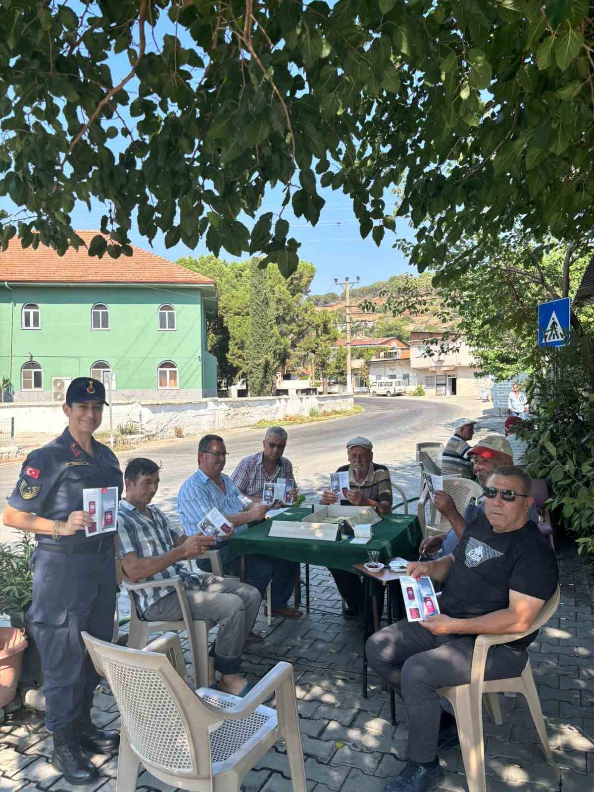 Kades Uygulamasi Sokede Kadinlara Tanitildi 715F1B86D8C8Bd2F3C396E22Bb542375