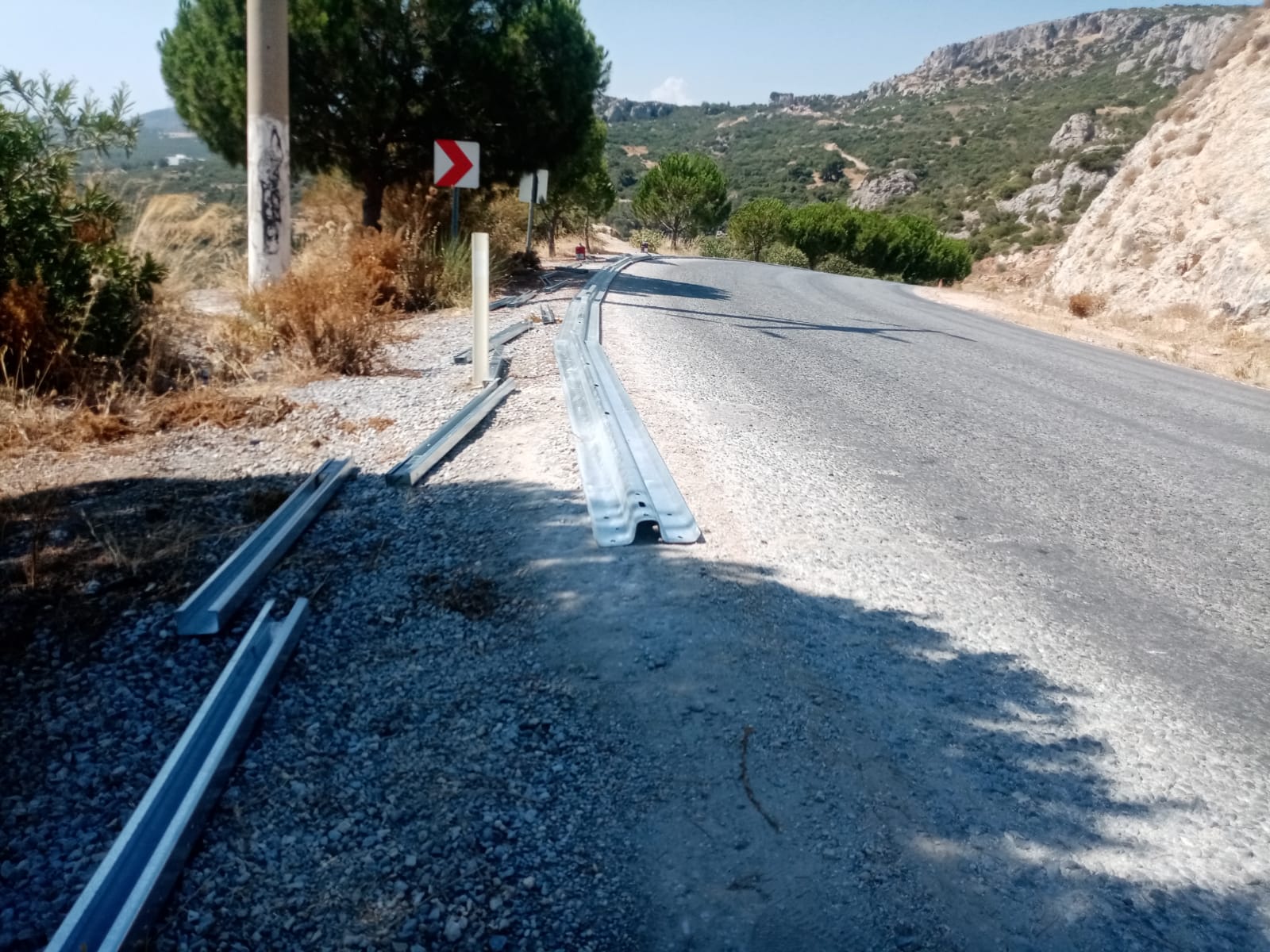 Kirazlinin Olum Virajinda Bariyer Calismalari Basladi 588436 D97E29400C6Aedc679Dfa4F857335F0B