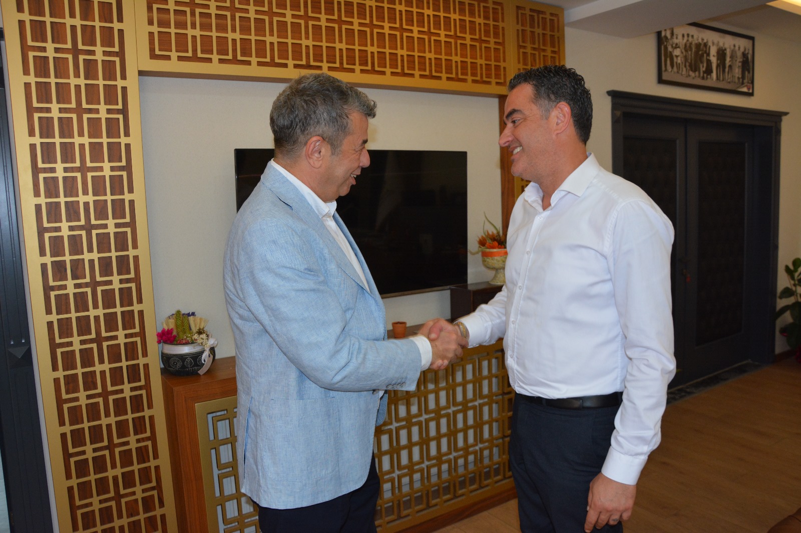 Kunkcunun Ilce Ziyaretleri Hiz Kesmeden Suruyor 589055 9Ab0D8F6Defcbef94860C08Db9854Da6