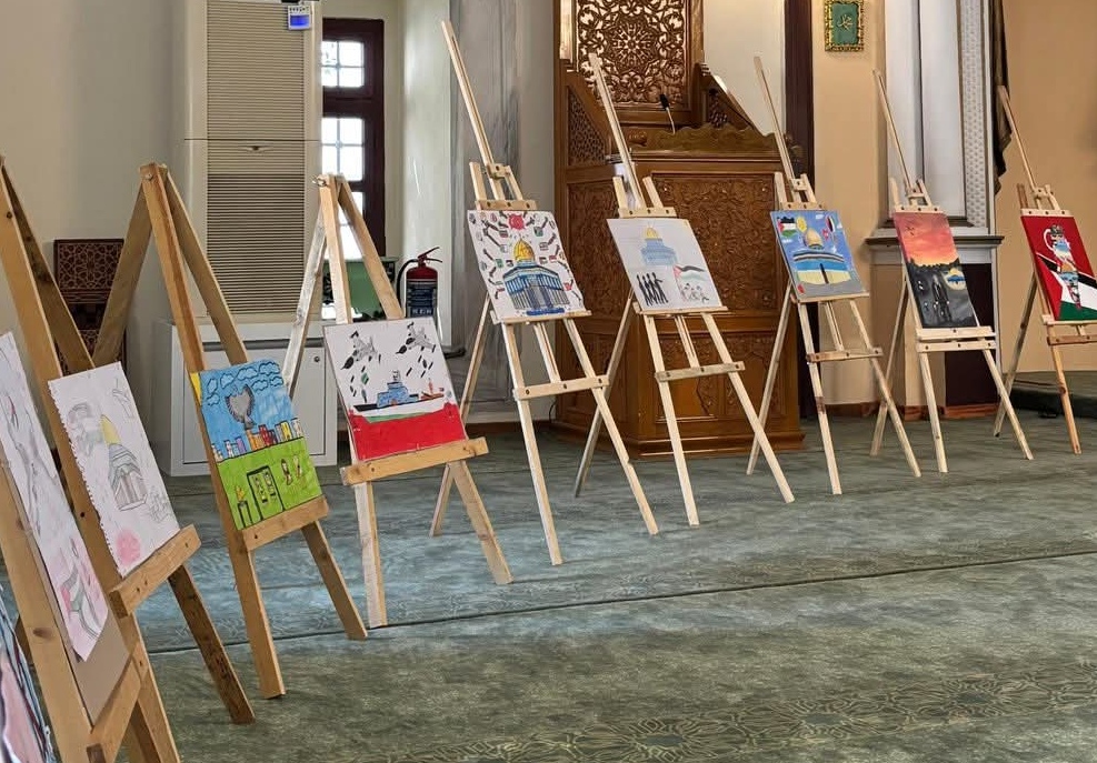 Kusadali Ogrenciler Filistinde Ki Soykirima Dikkat Cekti 591199 251B68Dcb89261E033457A6E0Fa0053A