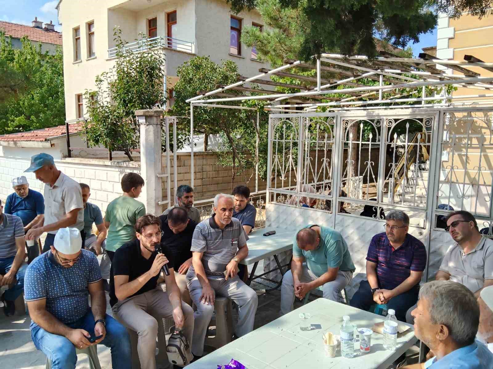 Muftu Yorulmazin Oglu Son Yolculuguna Ugurlandi 69F12E77B6809223E0Afc9043A4362A2