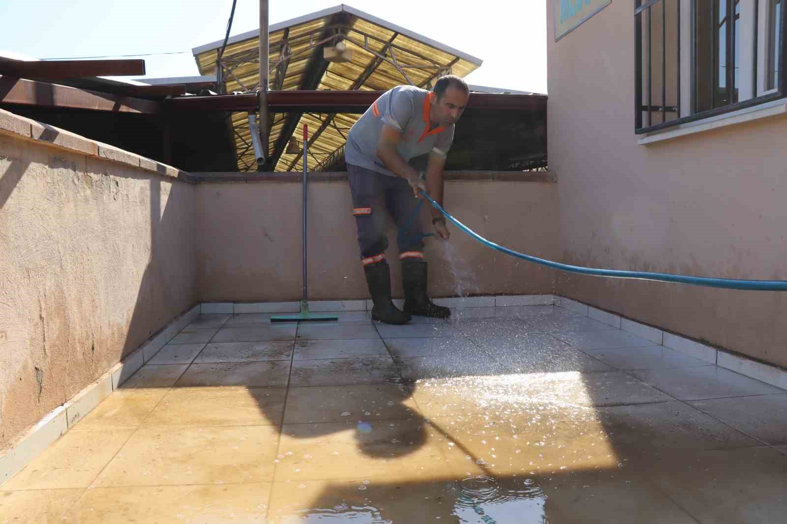 Nazilli Belediyesinden Kapali Pazar Mescitlerinde Kapsamli Temizlik 9894B0C223Bb62B8E1F65C9744B821Df