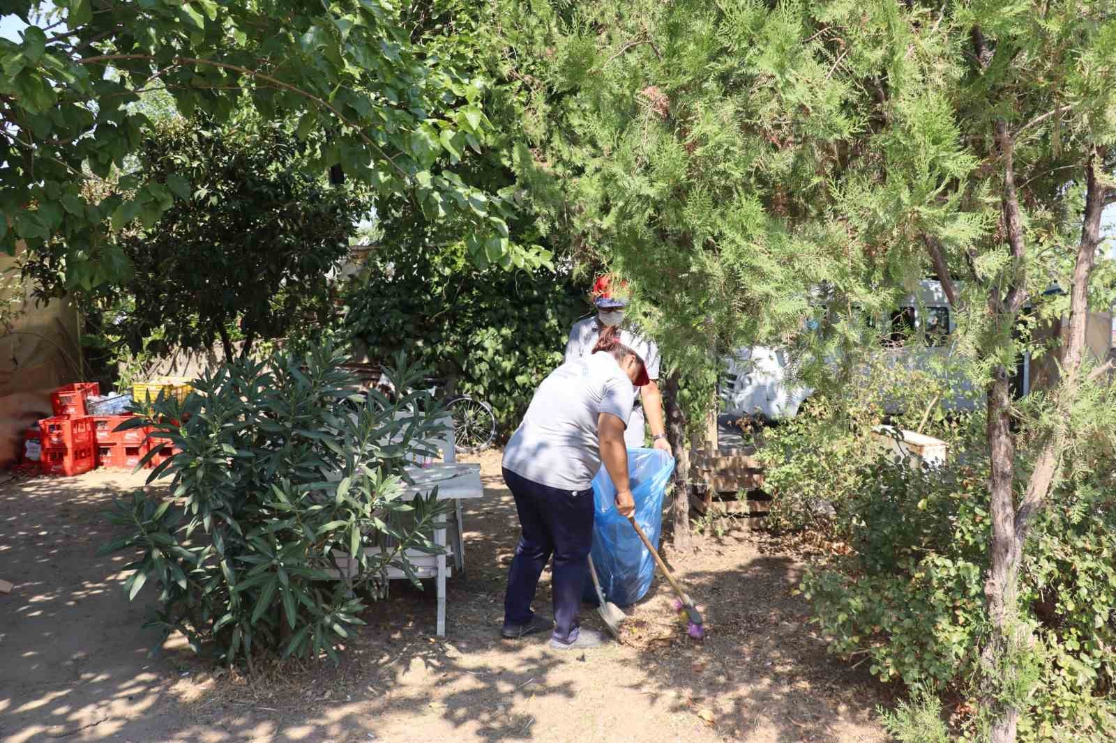 Nazilli Belediyesinden Pirlibeyde Temizlik Atagi 71Be56C805D712Ceb79Aa8Ee6C2C0678